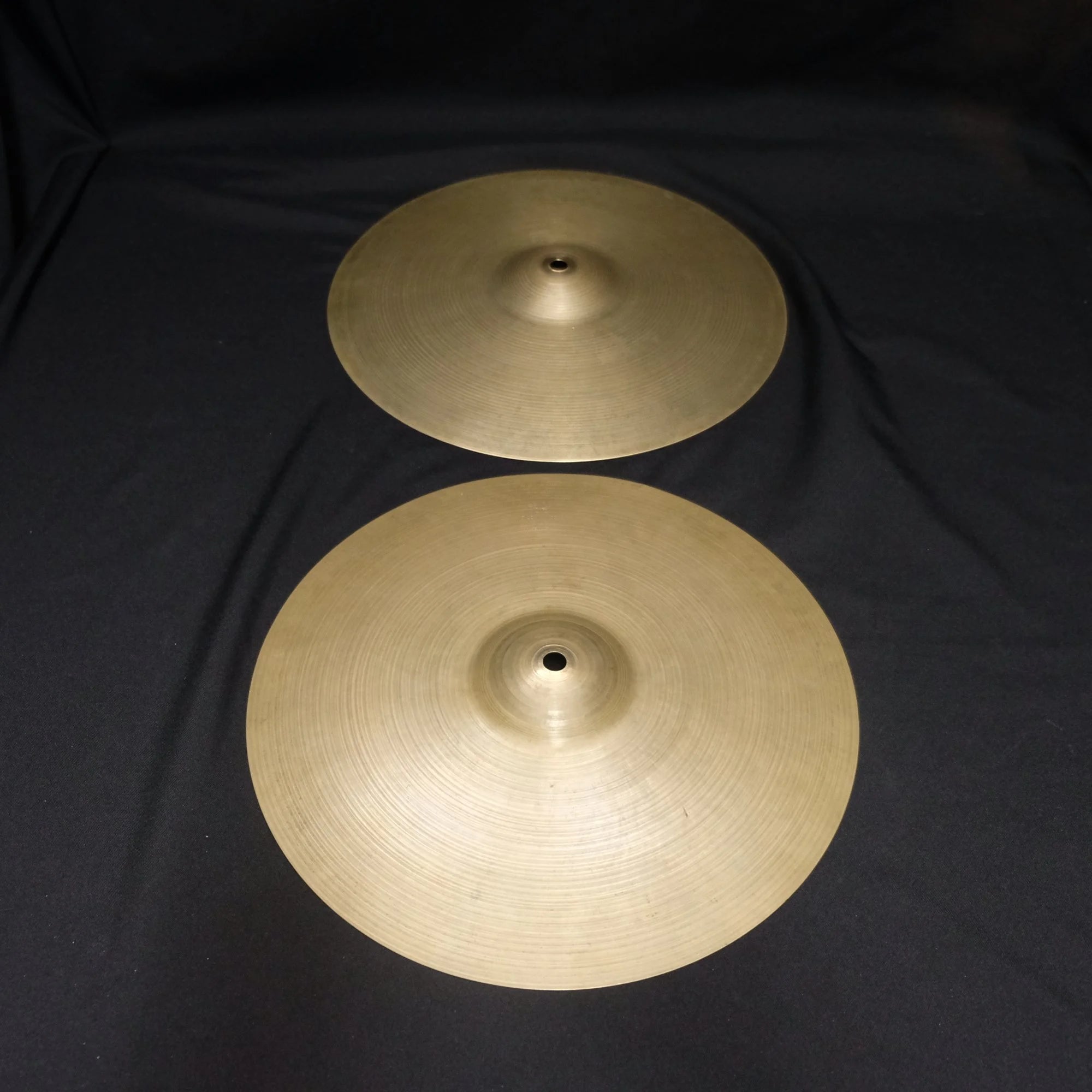 14" Zildjian Avedis Hi-Hat set Bottom 1950's Top 1960's 766 - 749 grams
