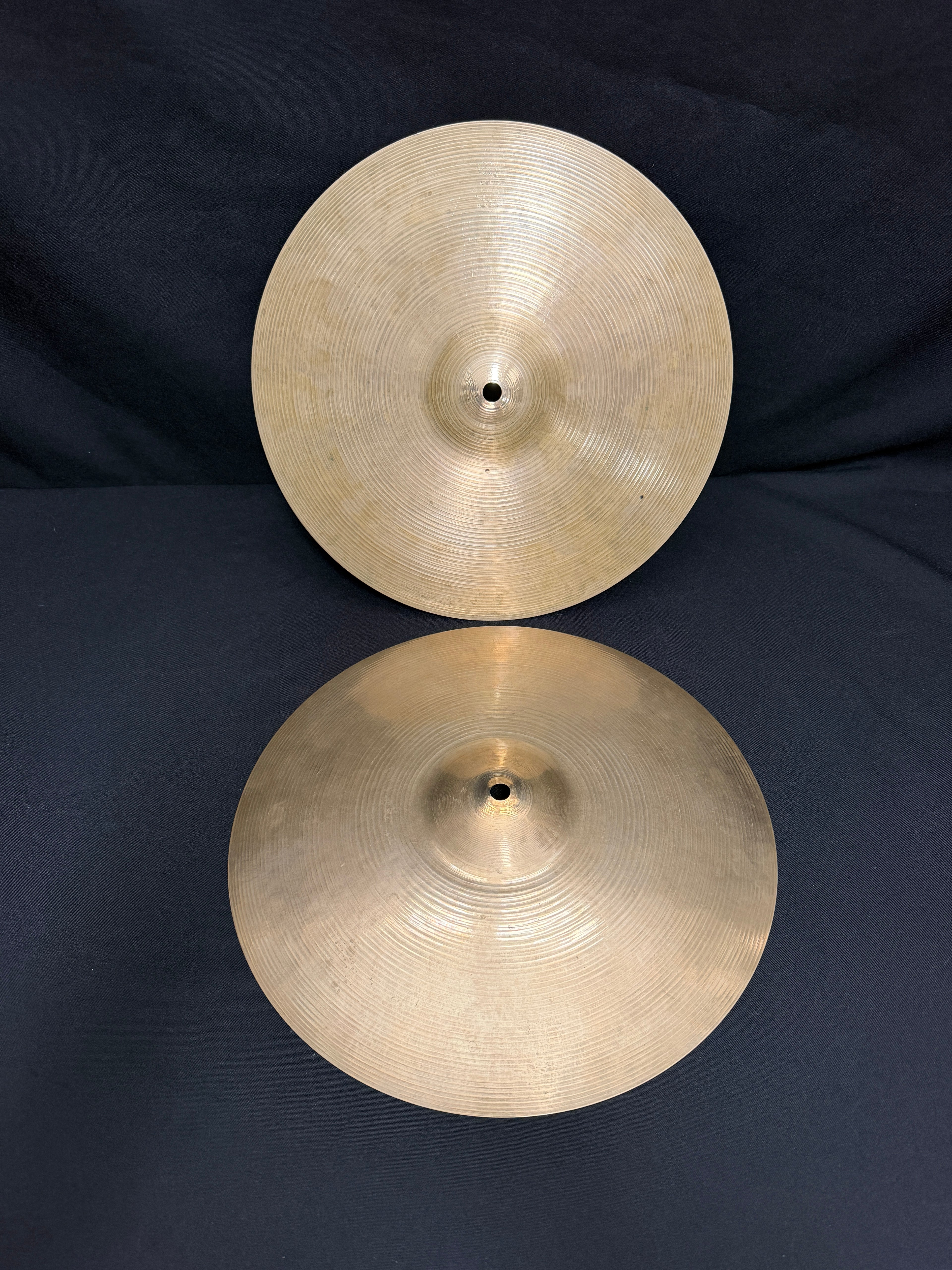 14" Zildjian Avedis Hi-Hat hollow logo from 1970's 1384-690 grams