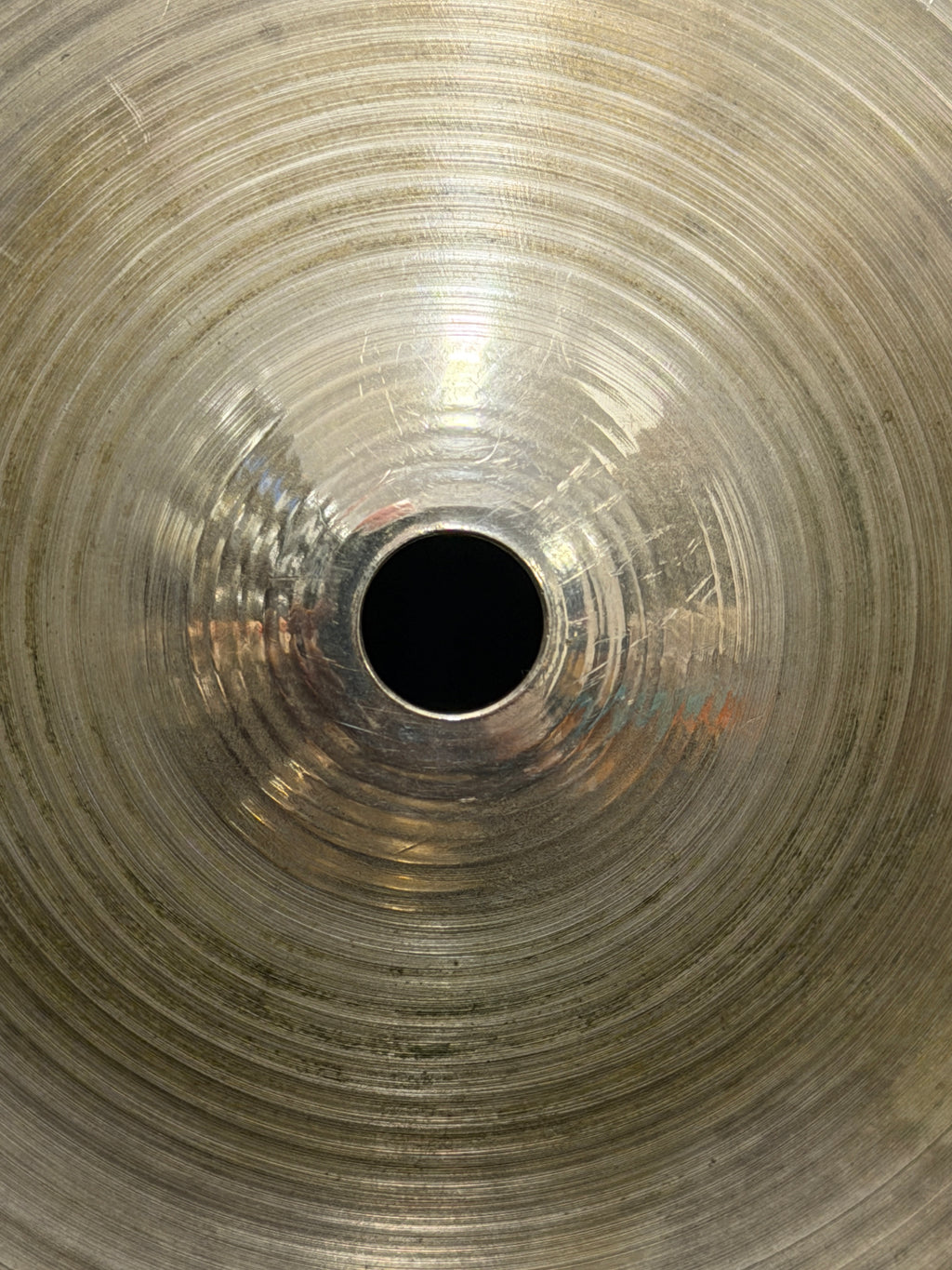 14" Zildjian Avedis Hi-Hat hollow logo from 1970's 1384-690 grams