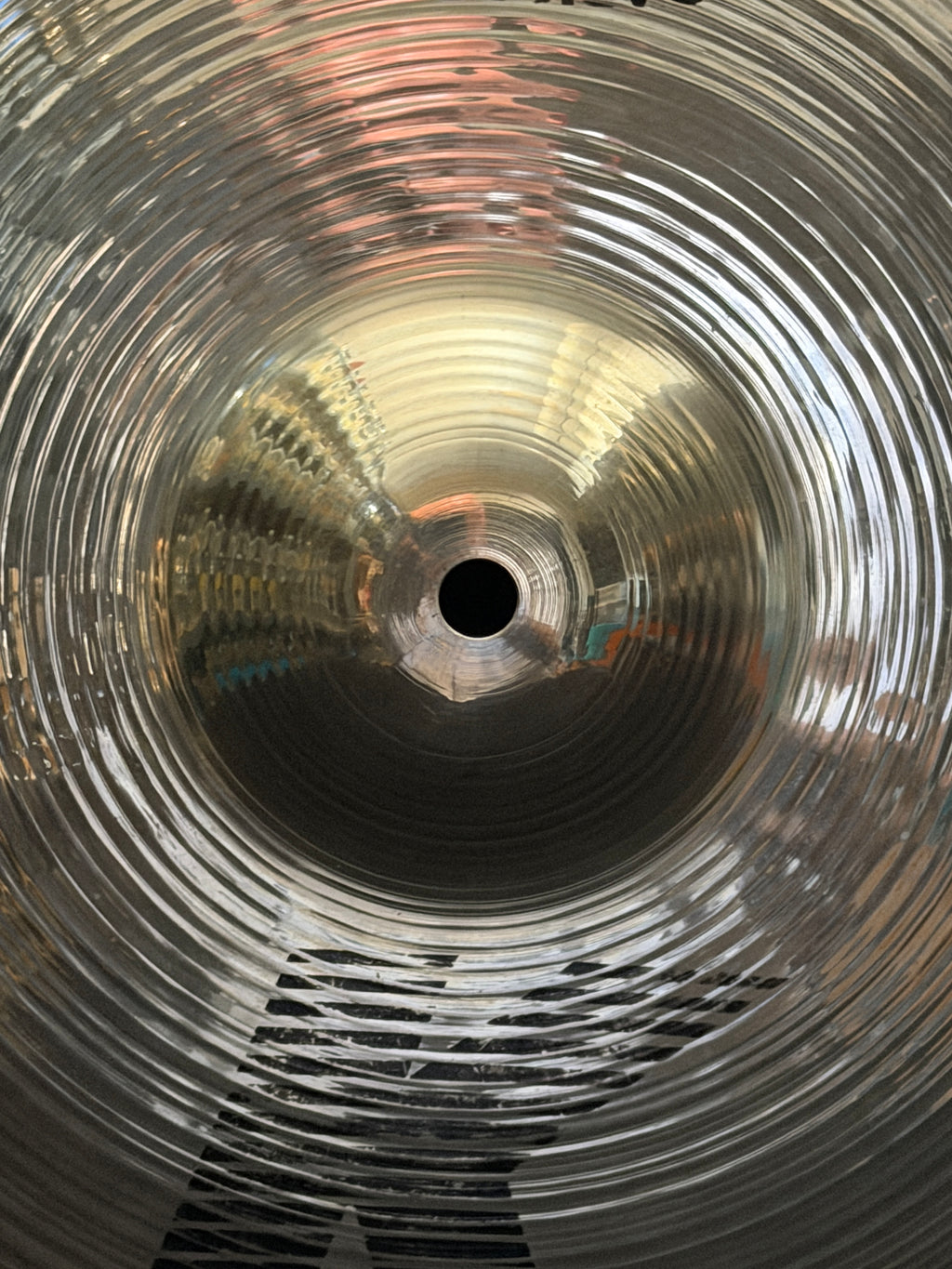 14” Zildjian K Dark Crash 750 grams IAK