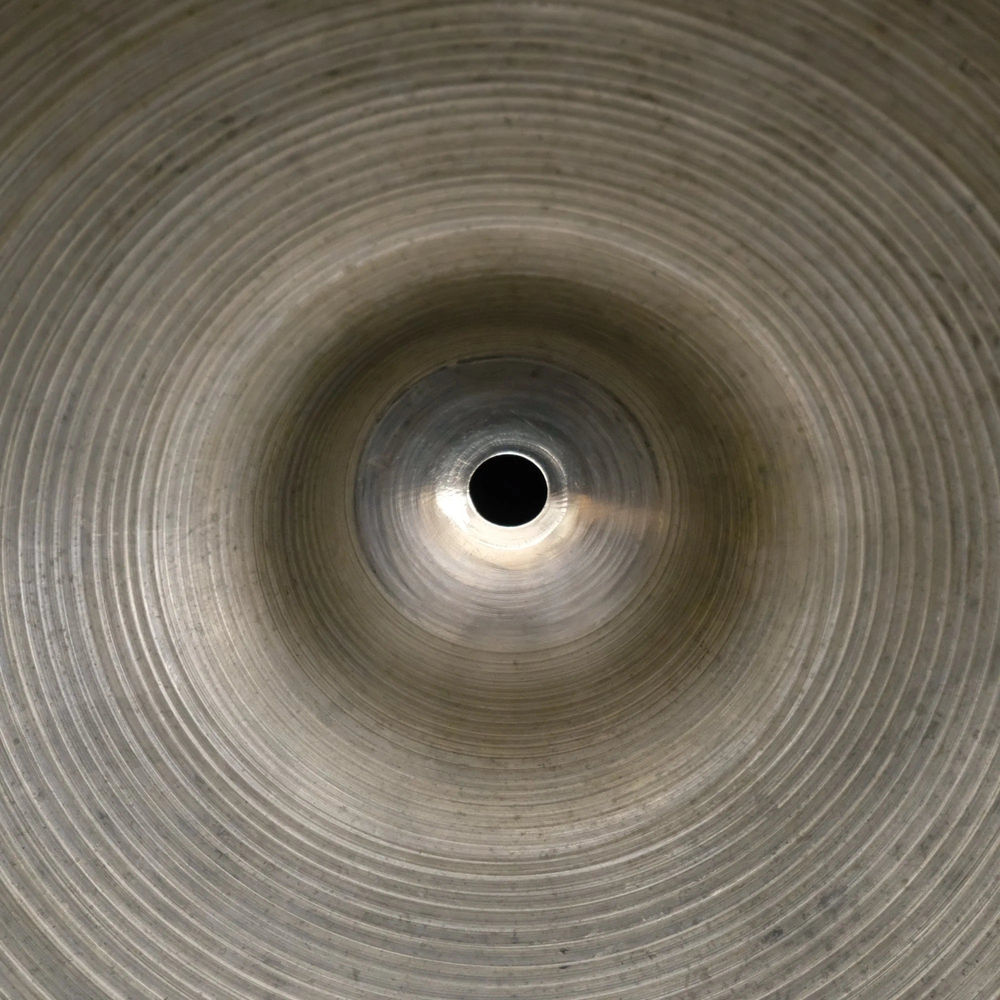 15" Zildjian Avedis Hi-Hat little stamp from 1960's 1381-1127 grams