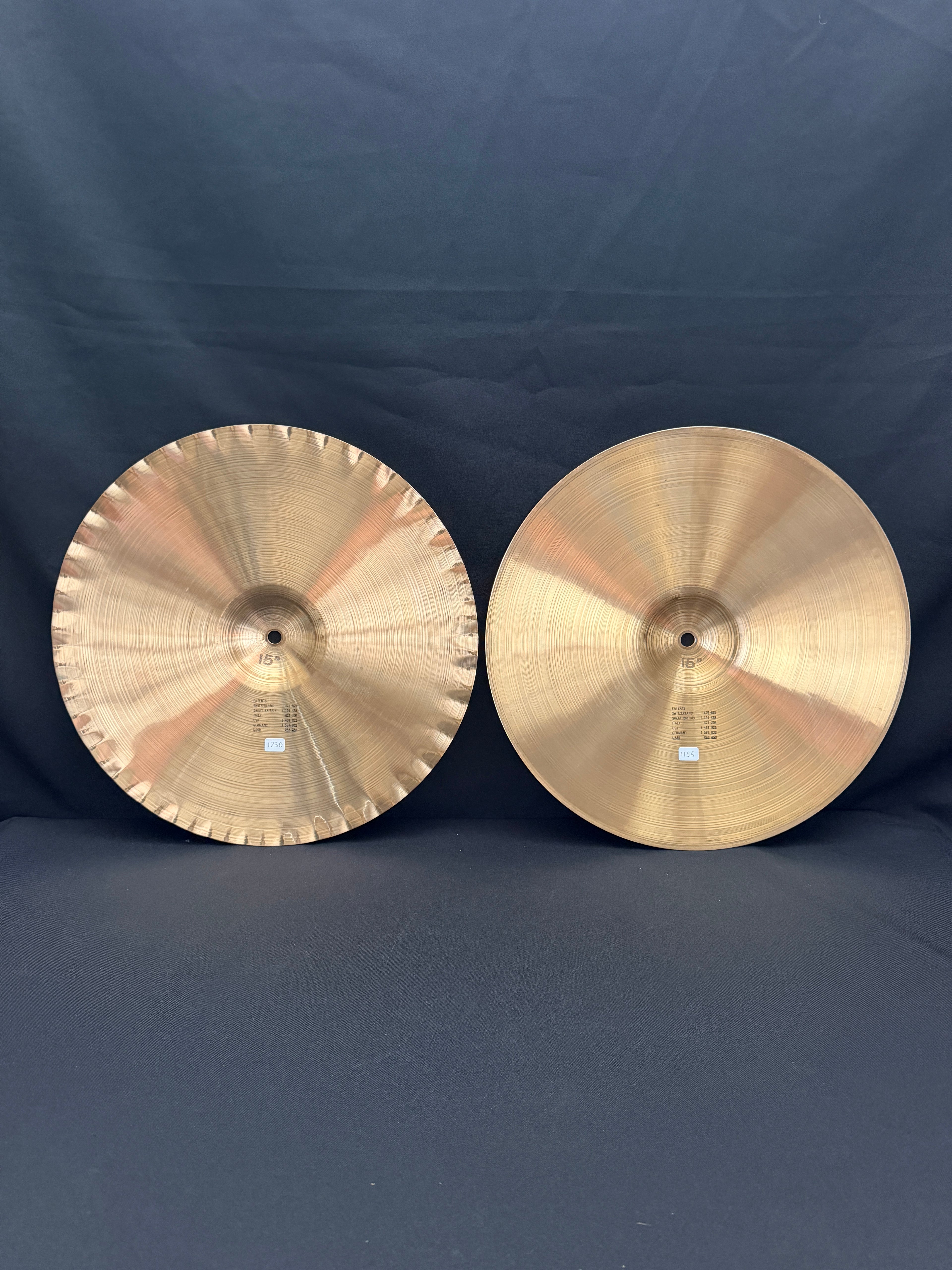 15" Paiste 2002 Sound Edge Hi-Hat black logo from 1979