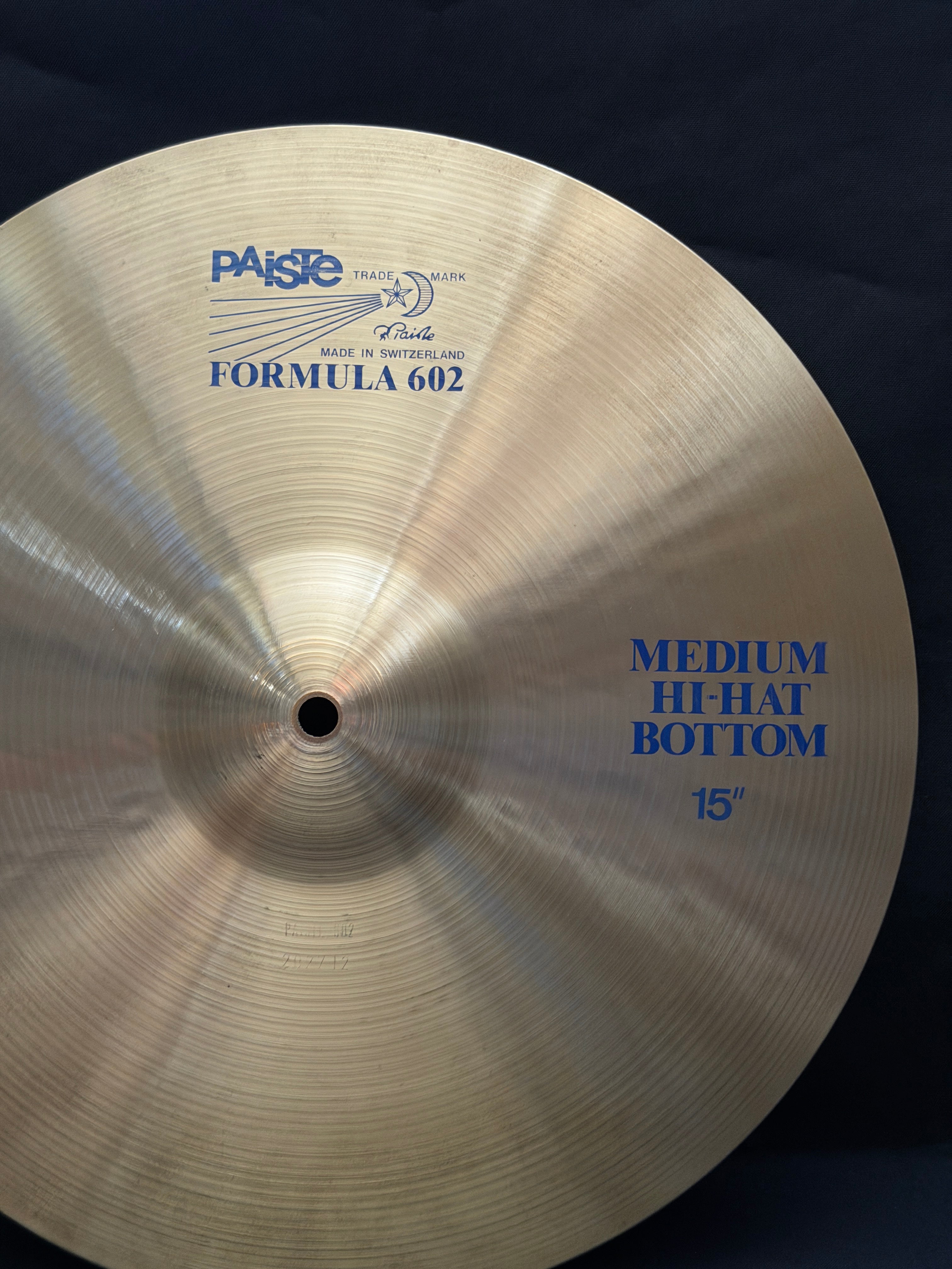 15" Paiste 602 Medium Hi-Hat Blue Logo from 1982