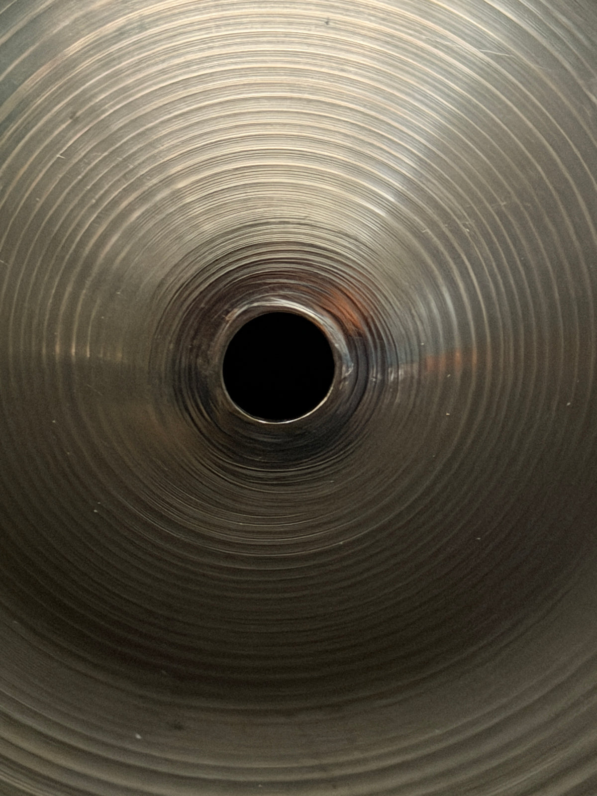 15" Zildjian Avedis Hi-Hat 1369-1270 grams from 1960's