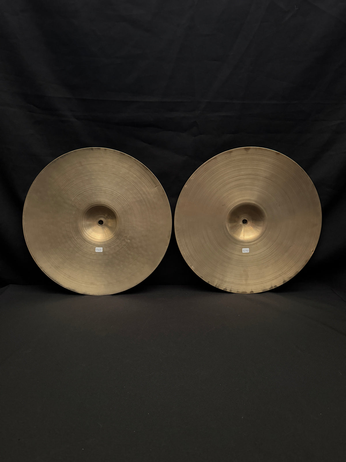 15" Zildjian Avedis Hi-Hat 1369-1270 grams from 1960's