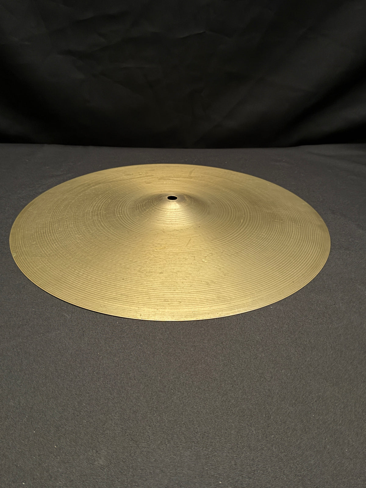 16" Zildjian Avedis Crash 993 grams from 1960's