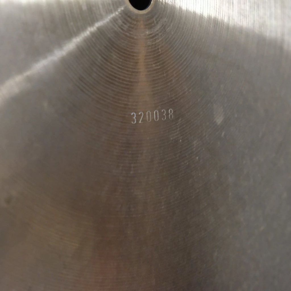 18" Paiste 602 Flat Ride Medium 1623 grams black logo from 1973