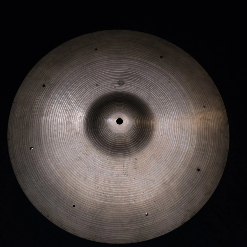 18" Zildjian Avedis light crash Hollow Logo from 1970's 1210 grams