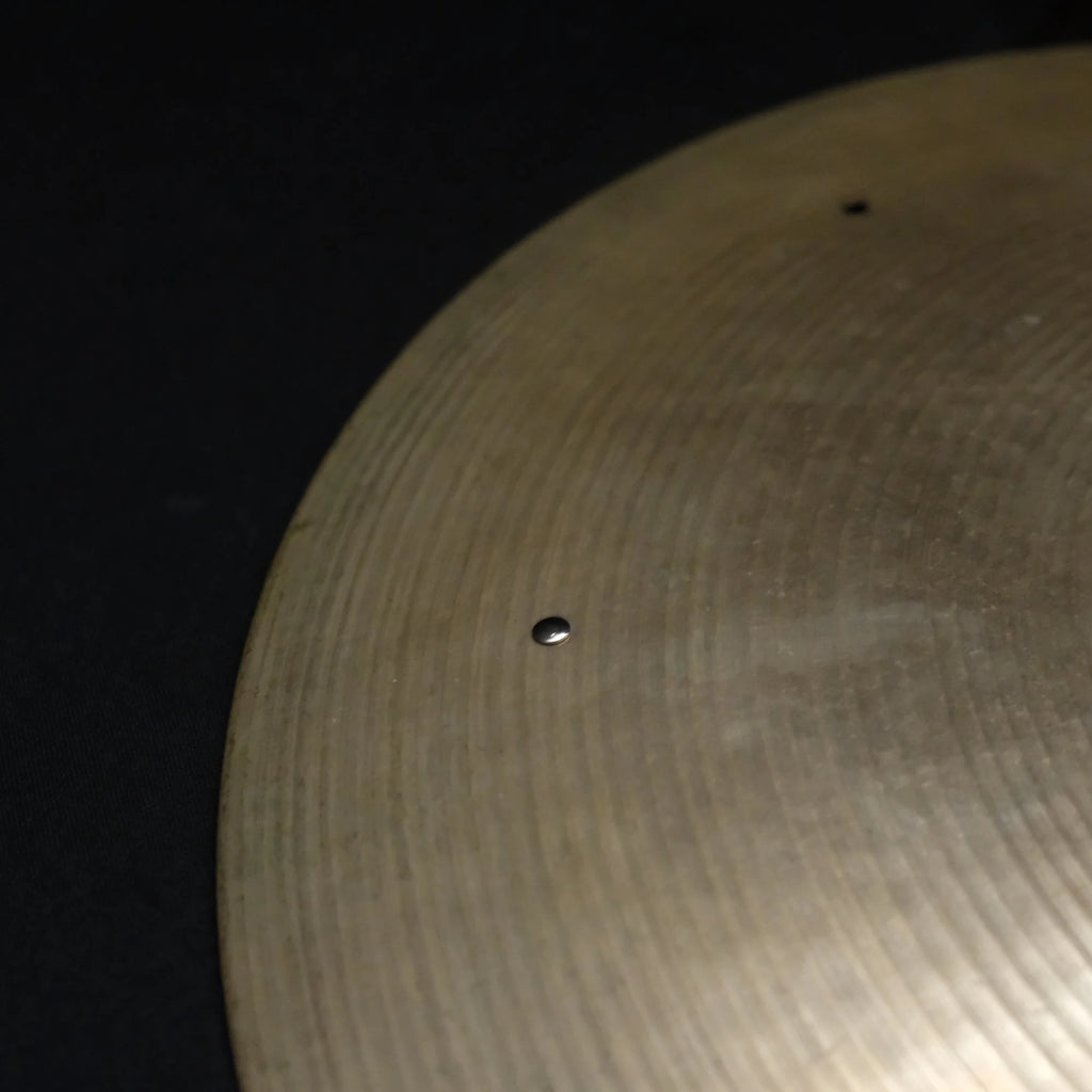 18" Zildjian Avedis light crash Hollow Logo from 1970's 1210 grams