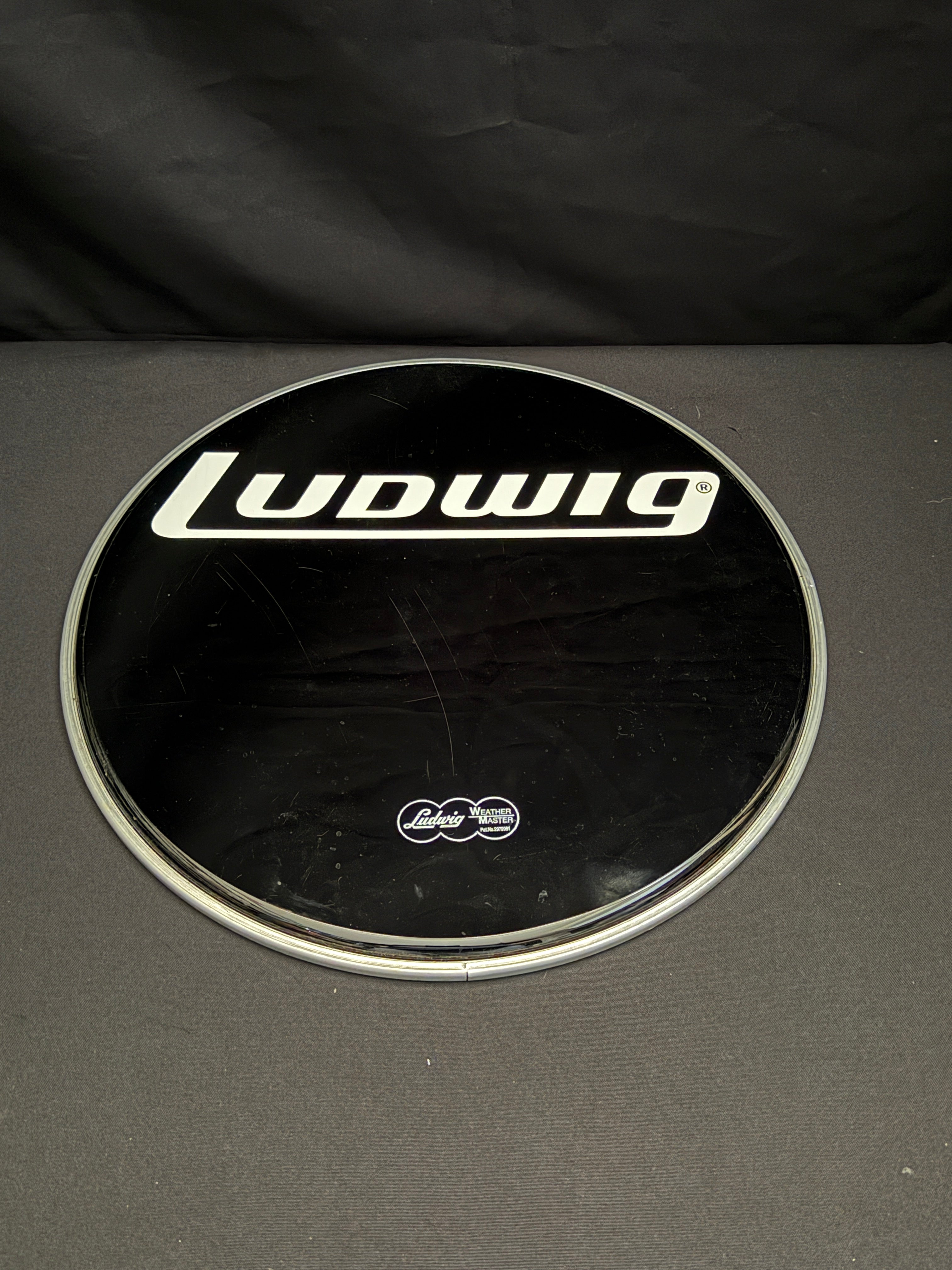 18" Ludwig LW4218 Black Weather Master Block Logo Smooth Resonant Bass Drum Head