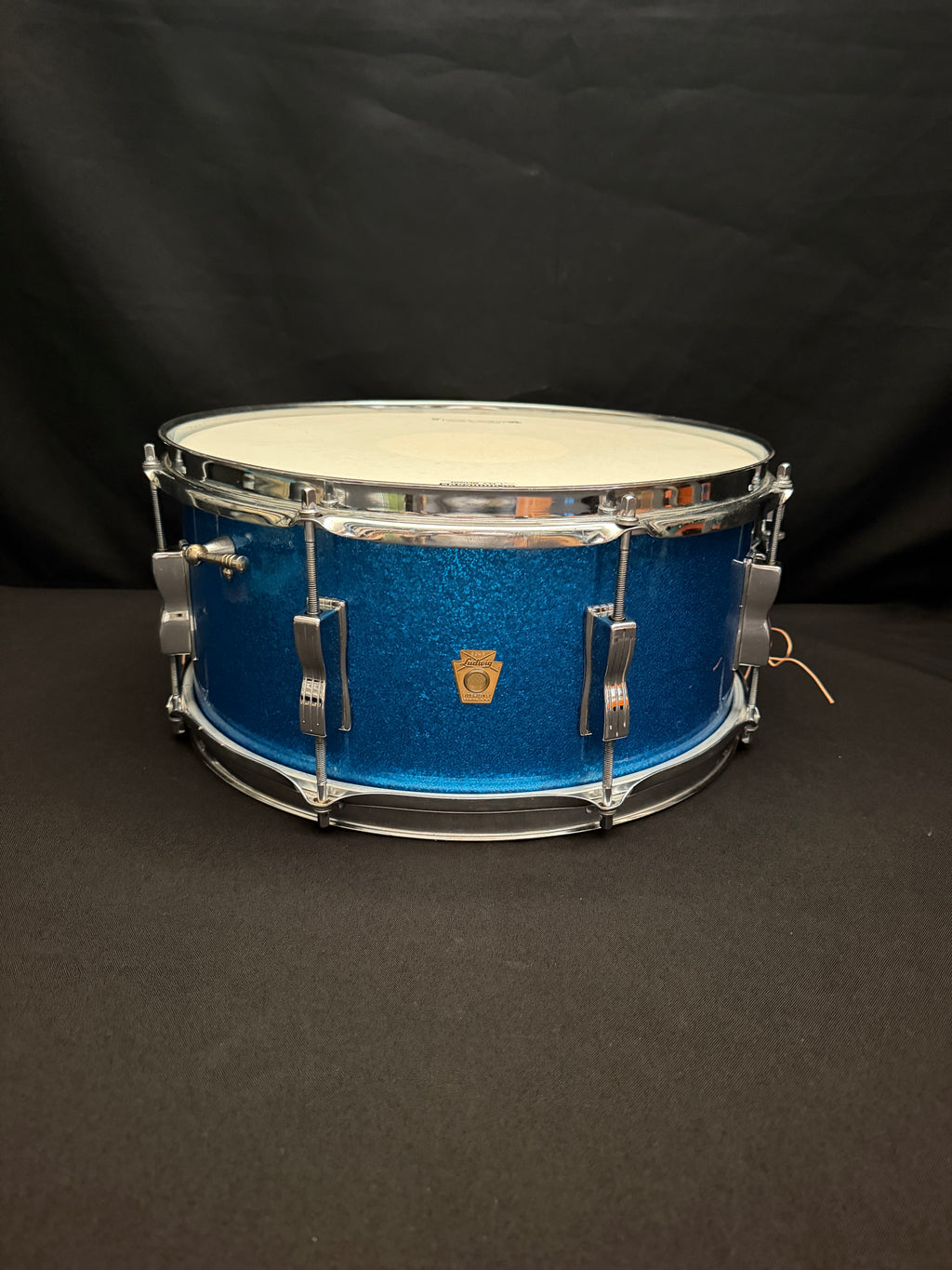 1964 Ludwig Auditorium 14" x 6,5" Blue Sparkle snare drum
