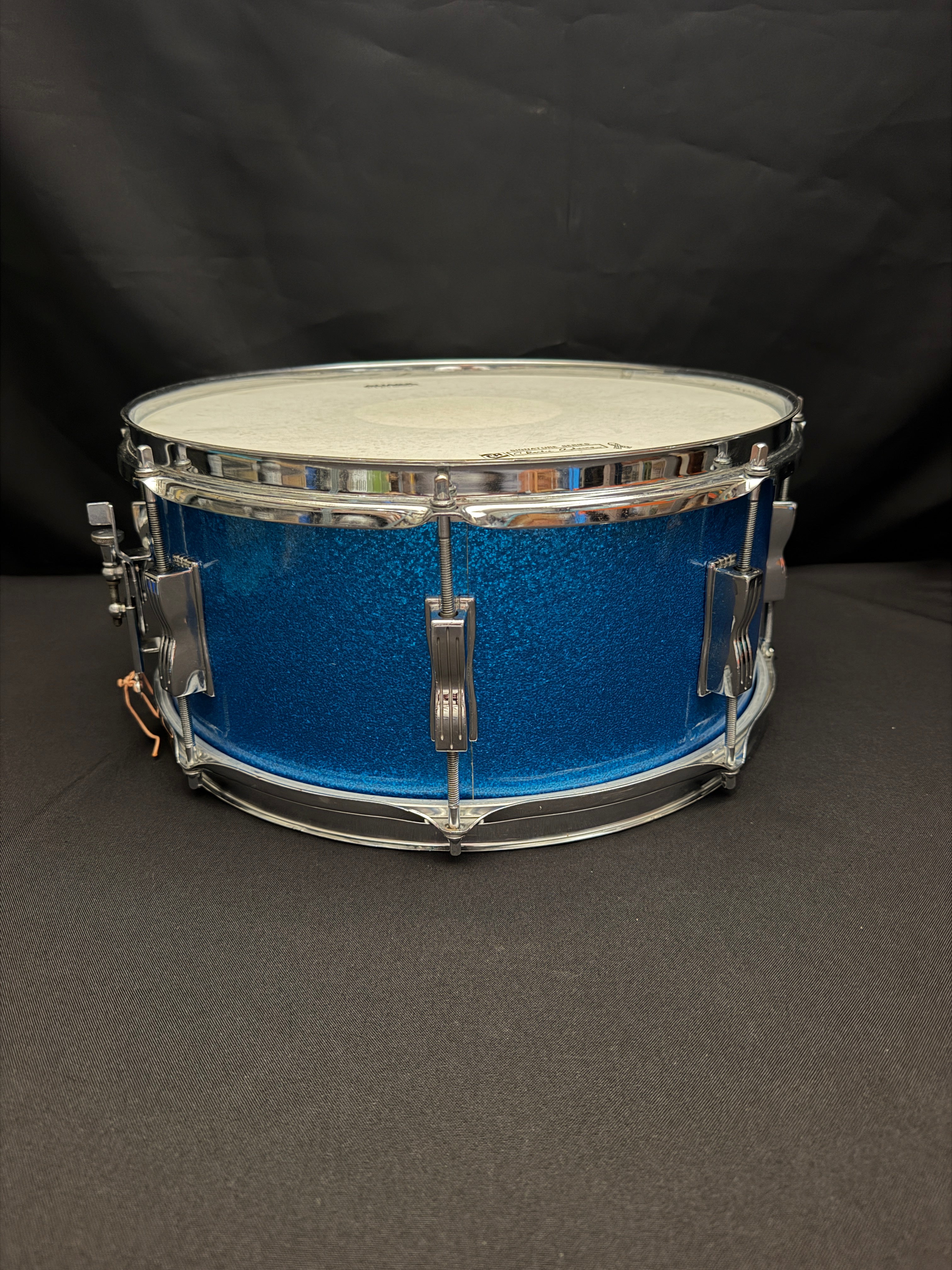 1964 Ludwig Auditorium 14" x 6,5" Blue Sparkle snare drum