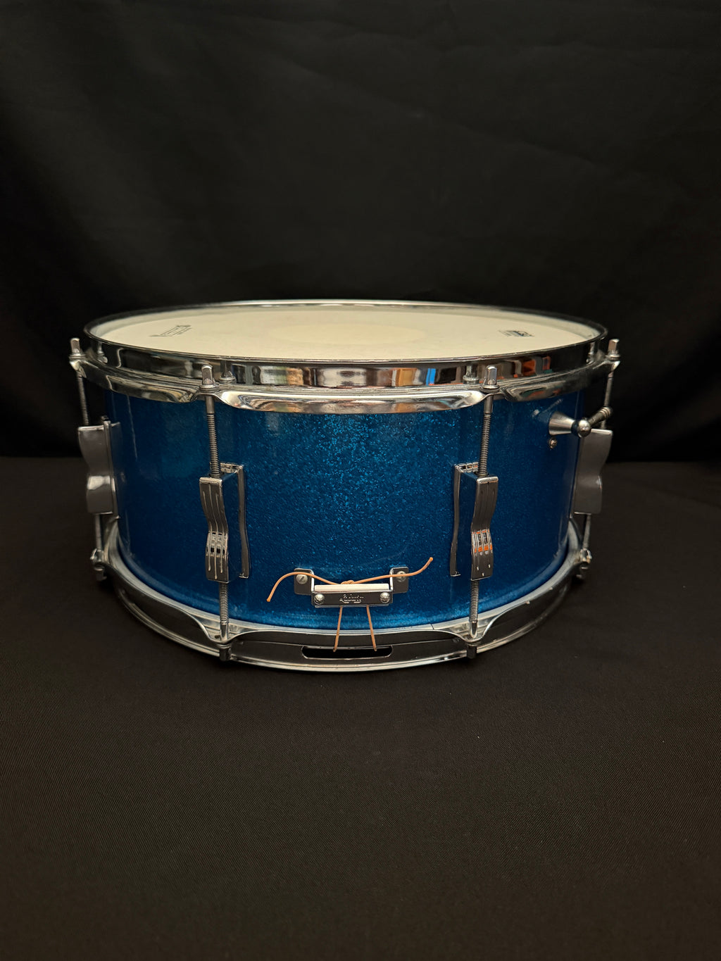 1964 Ludwig Auditorium 14" x 6,5" Blue Sparkle snare drum