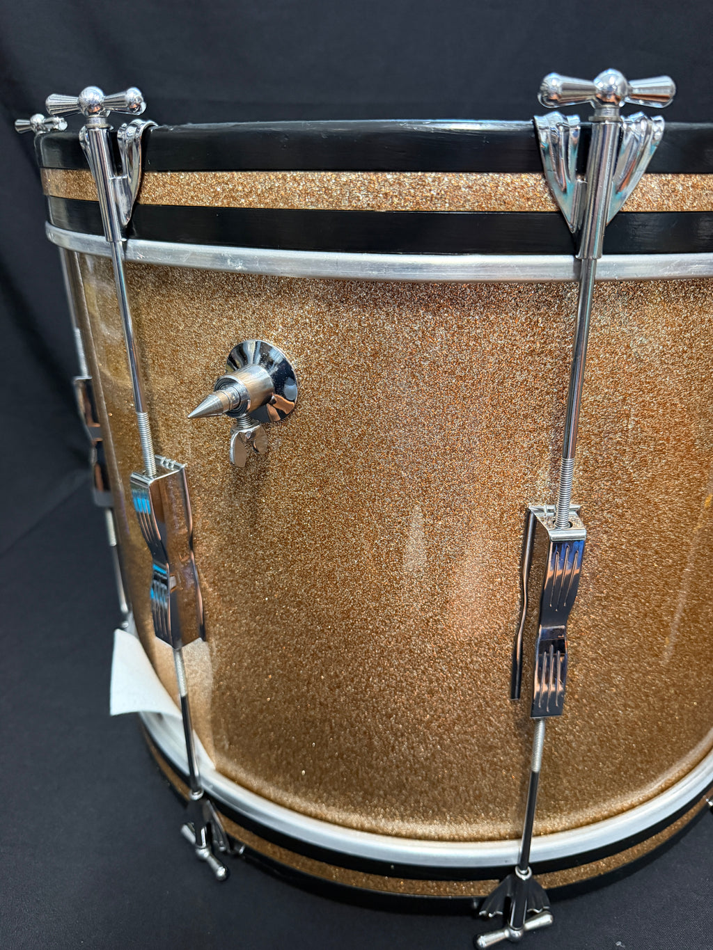 1967 Ludwig Club Date 20" x 14" Bass Drum Champagne Sparkle