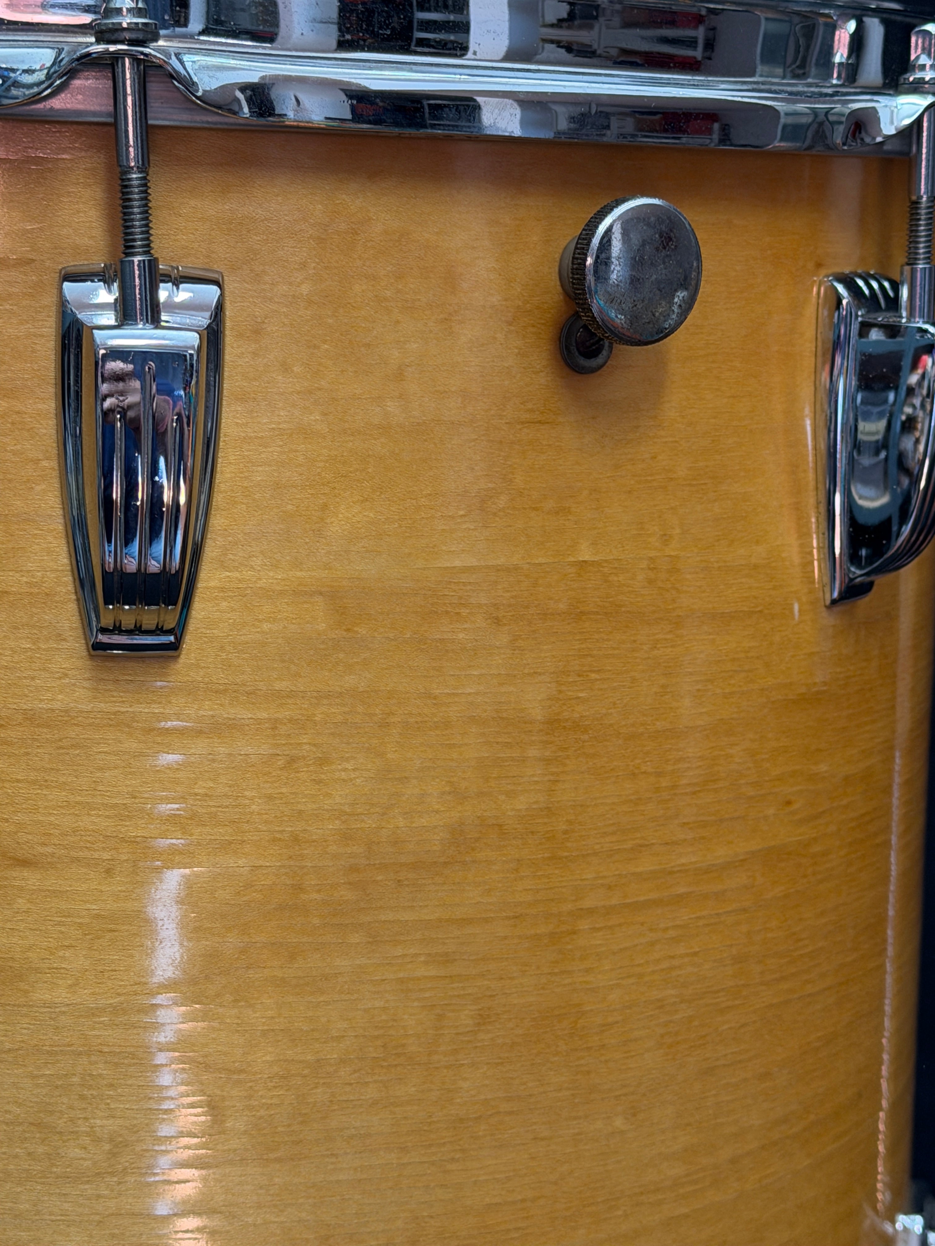 1969 Ludwig Floor Tom 16"x 16" Thermogloss 3-ply shell