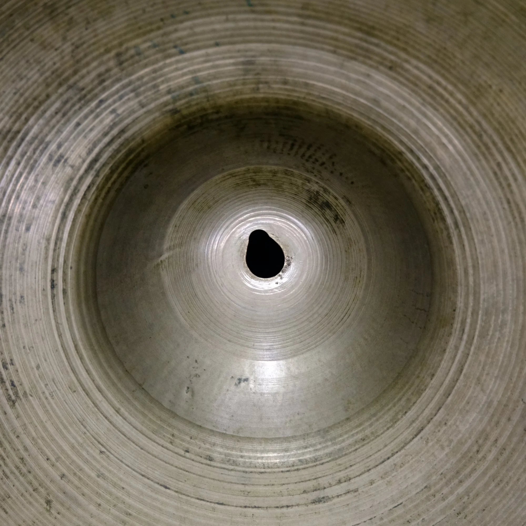 20" Zildjian Avedis Large Stamp 2124 grams from middle 1950's