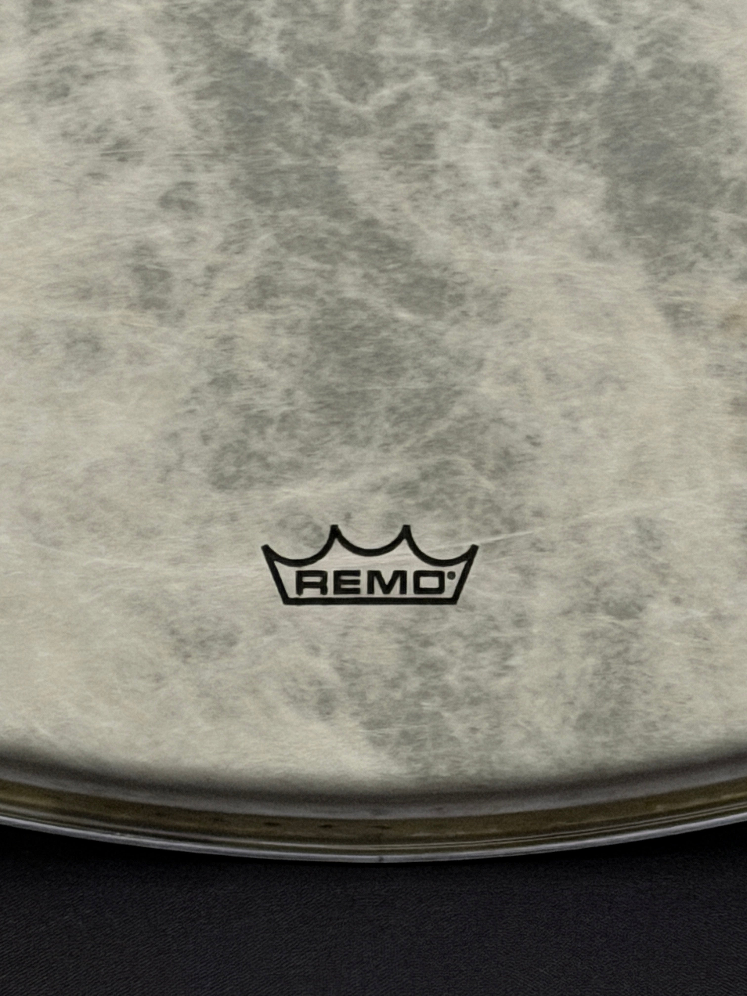 20" Remo Fiberskyn Gretsch logo resonant bass drum head