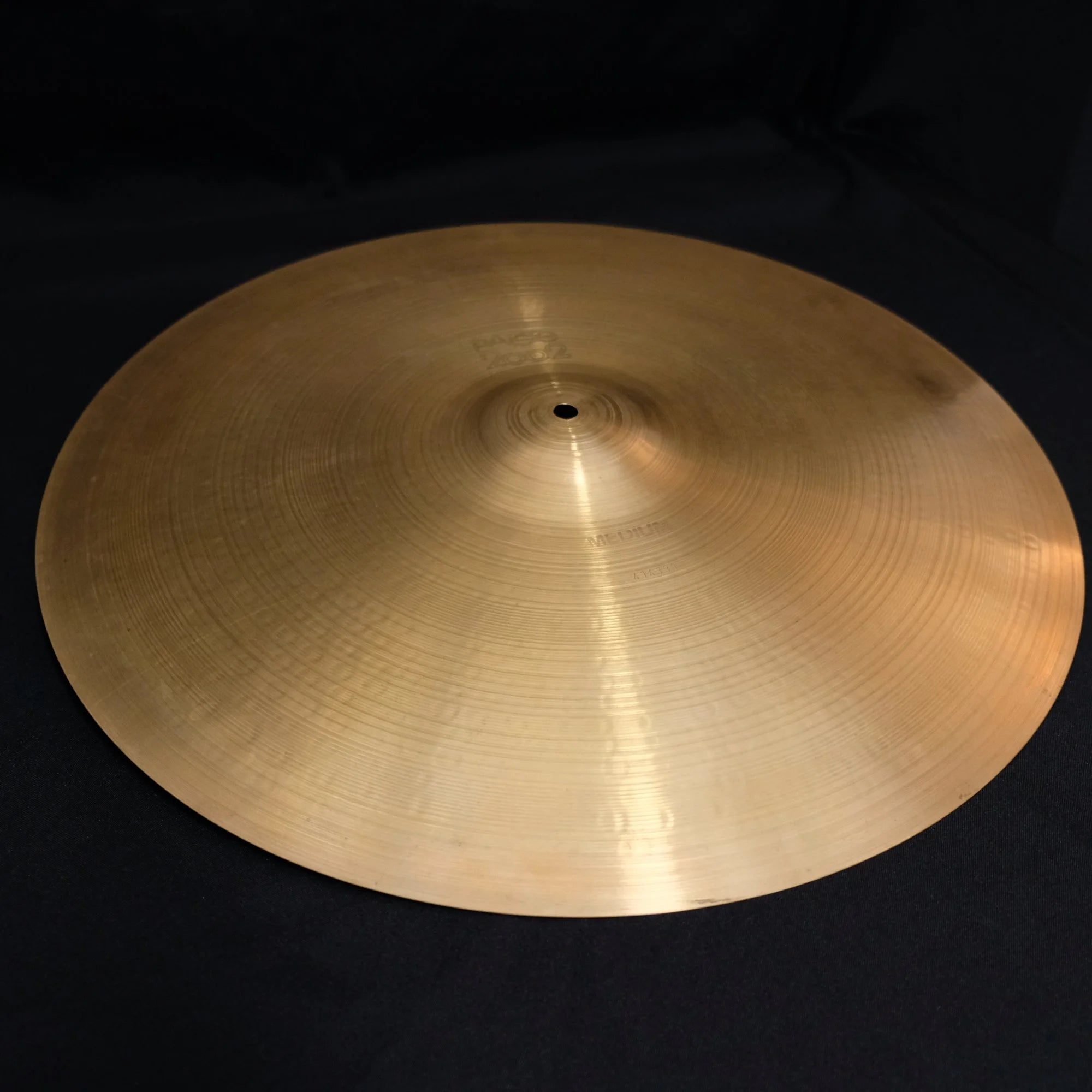 20" Paiste 2002 Medium black logo from 1974