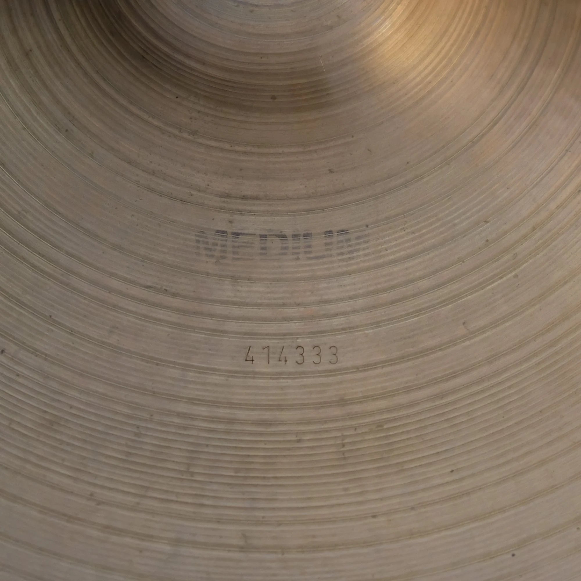 20" Paiste 2002 Medium black logo from 1974