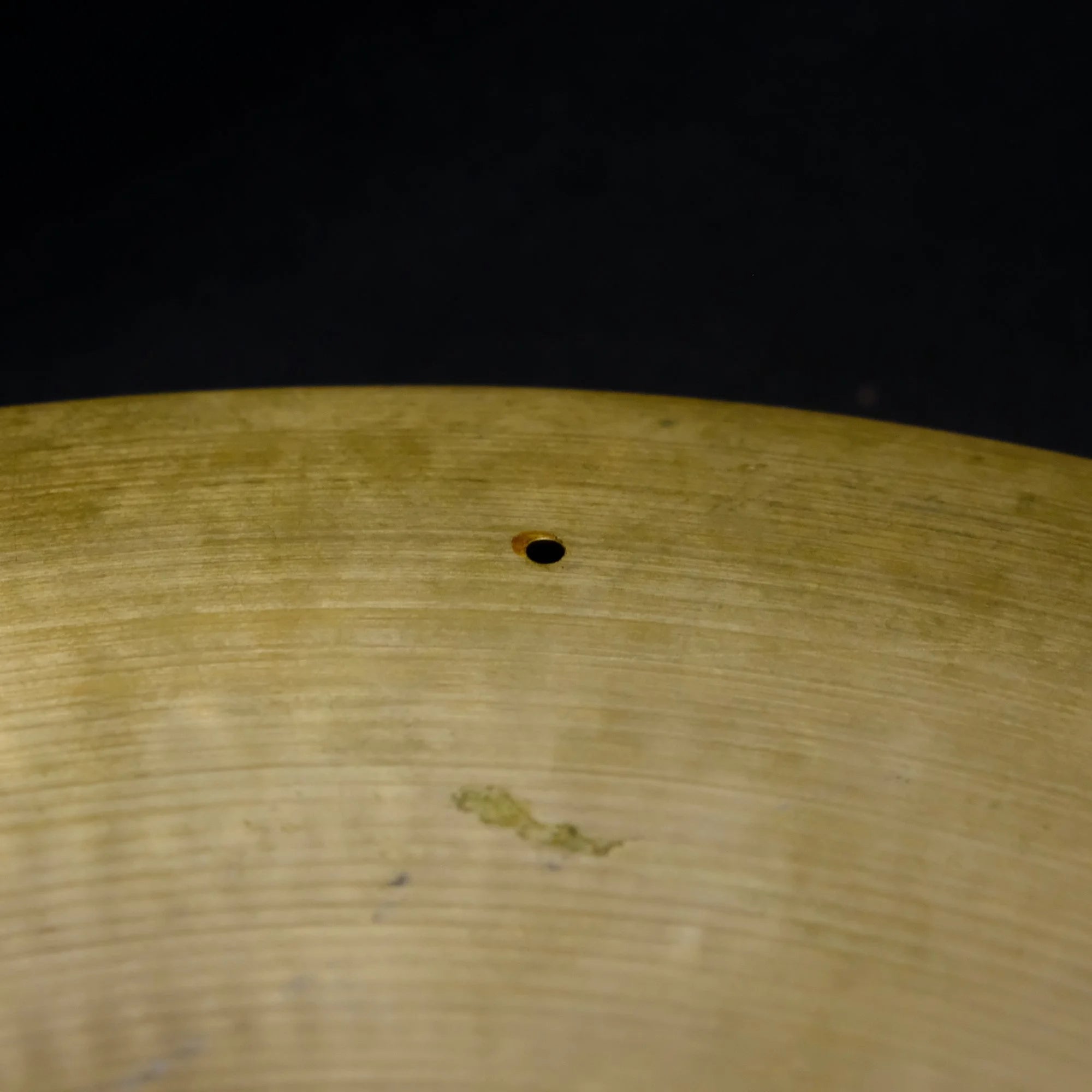 22" Zildjian Avedis Swish 6 x rivets 2285 grams from early 1970's