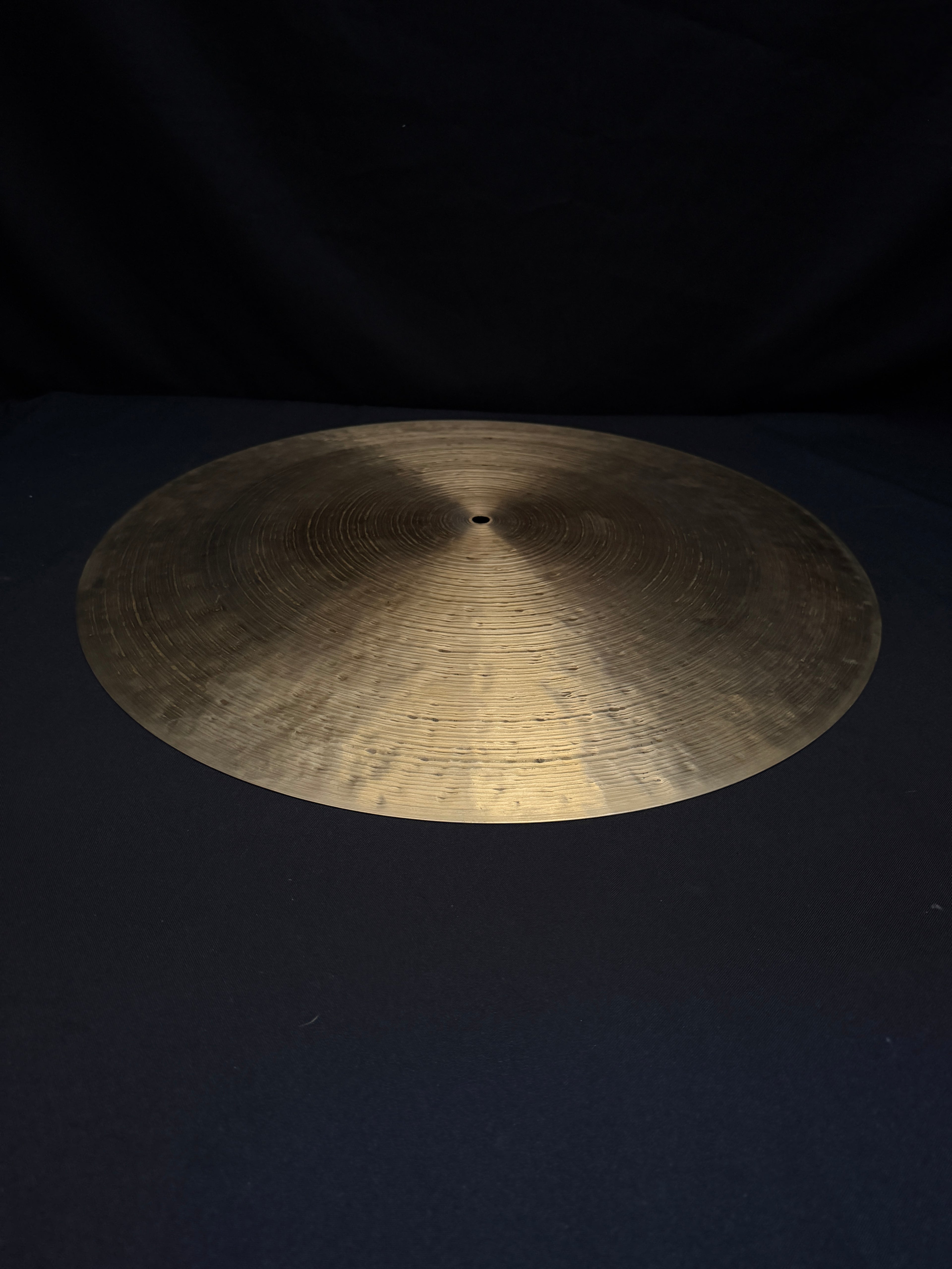 22" Istanbul Agop 30th Anniversary Flat Ride 2119 grams