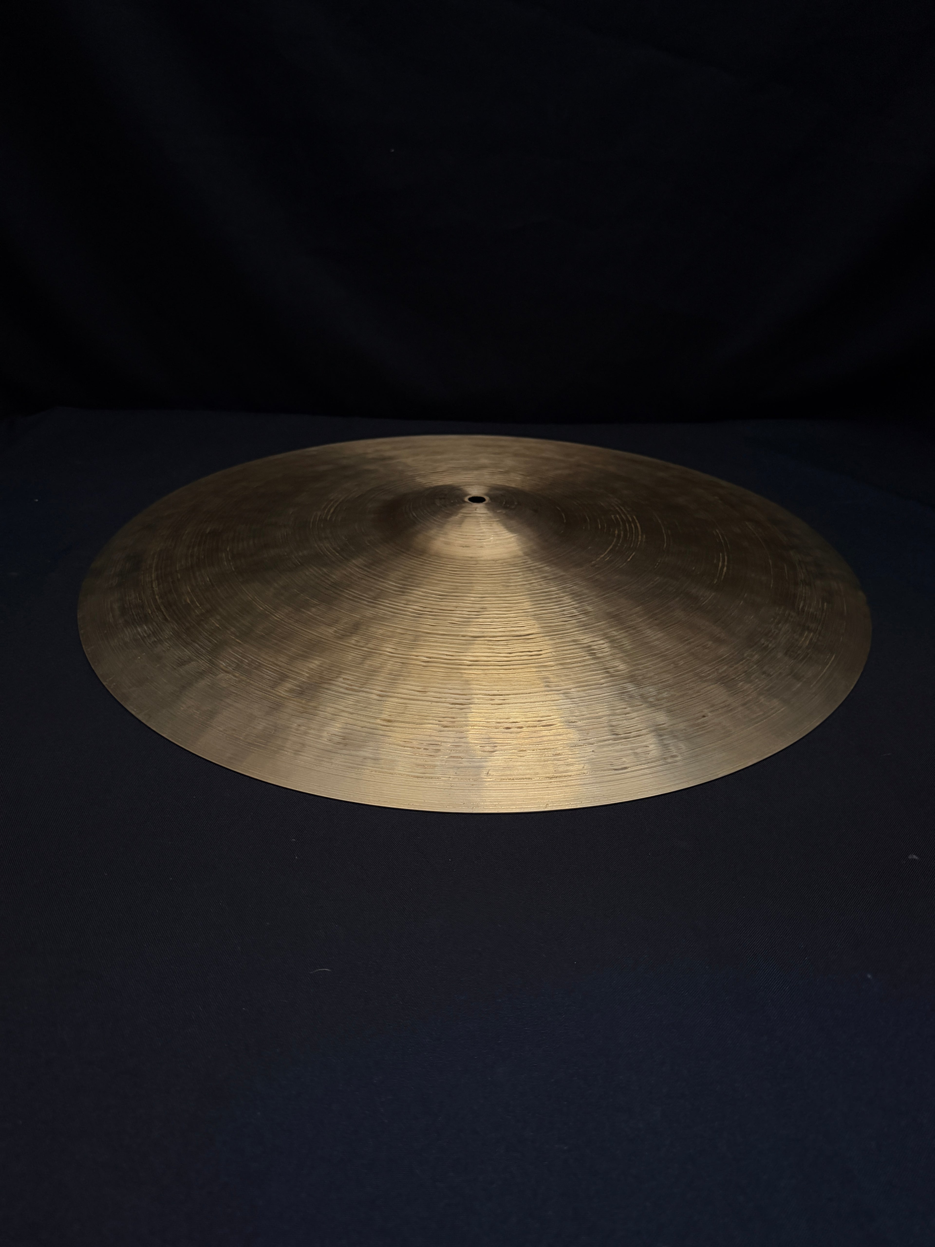 22" Istanbul Agop 30th Anniversary Ride 2527 grams