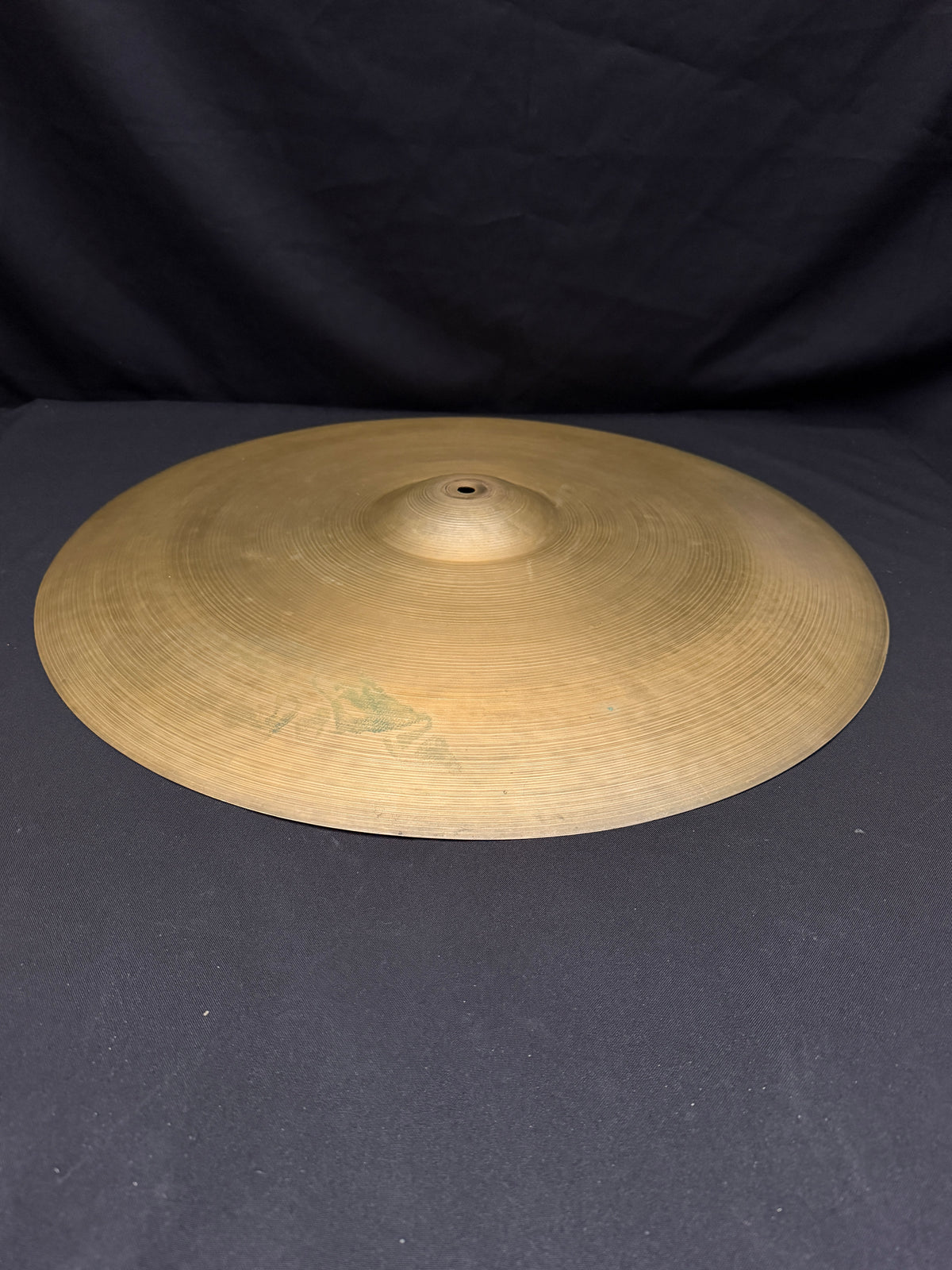 24" Zildjian Avedis Ride 3311 grams from 1960's
