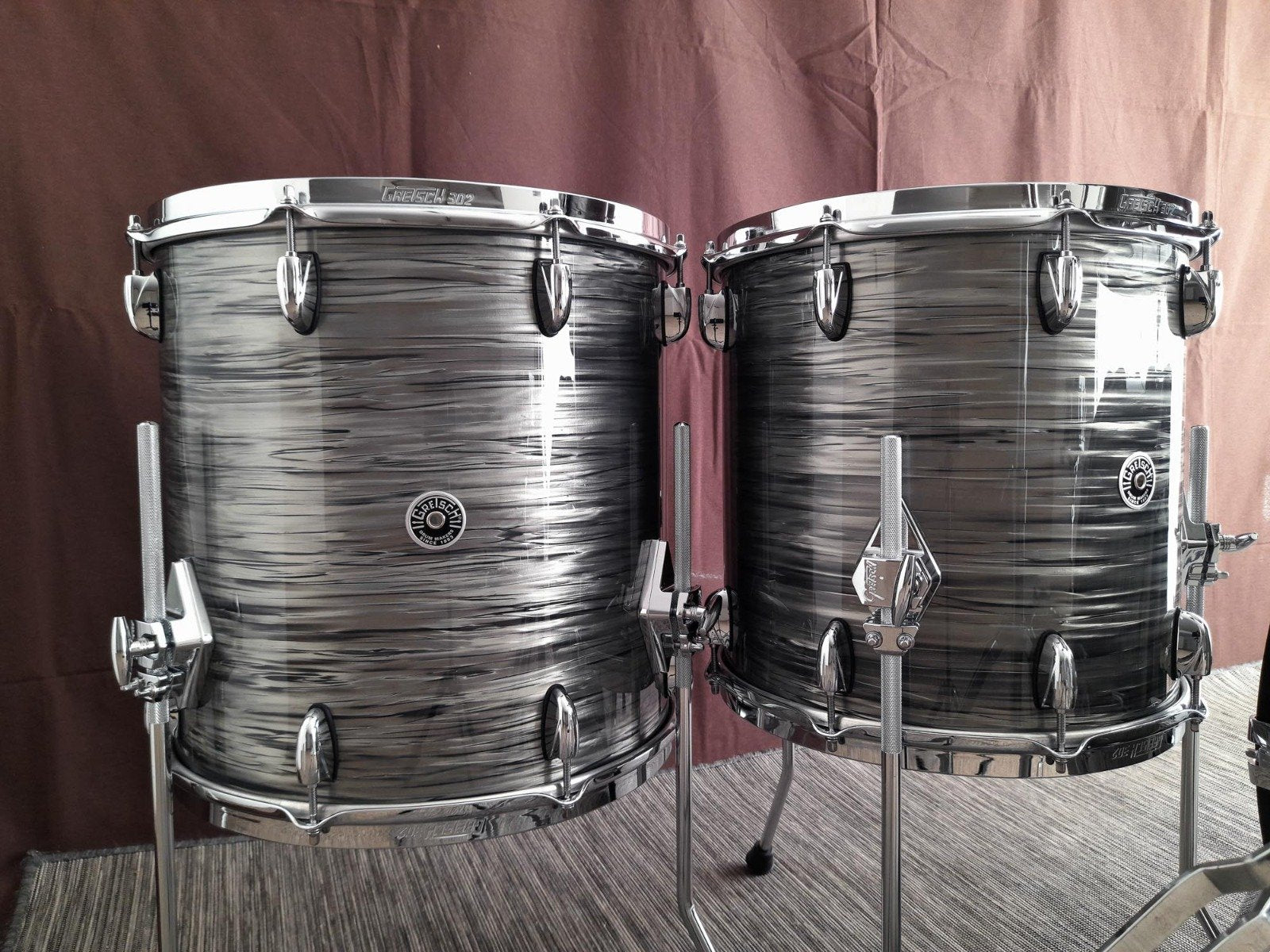 Gretsch Brooklyn drumset 22"-10"-12"-14"-16"-snare 14" x 5,5" Grey Oyster