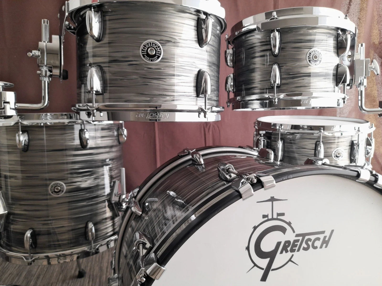Gretsch Brooklyn drumset 22"-10"-12"-14"-16"-snare 14" x 5,5" Grey Oyster