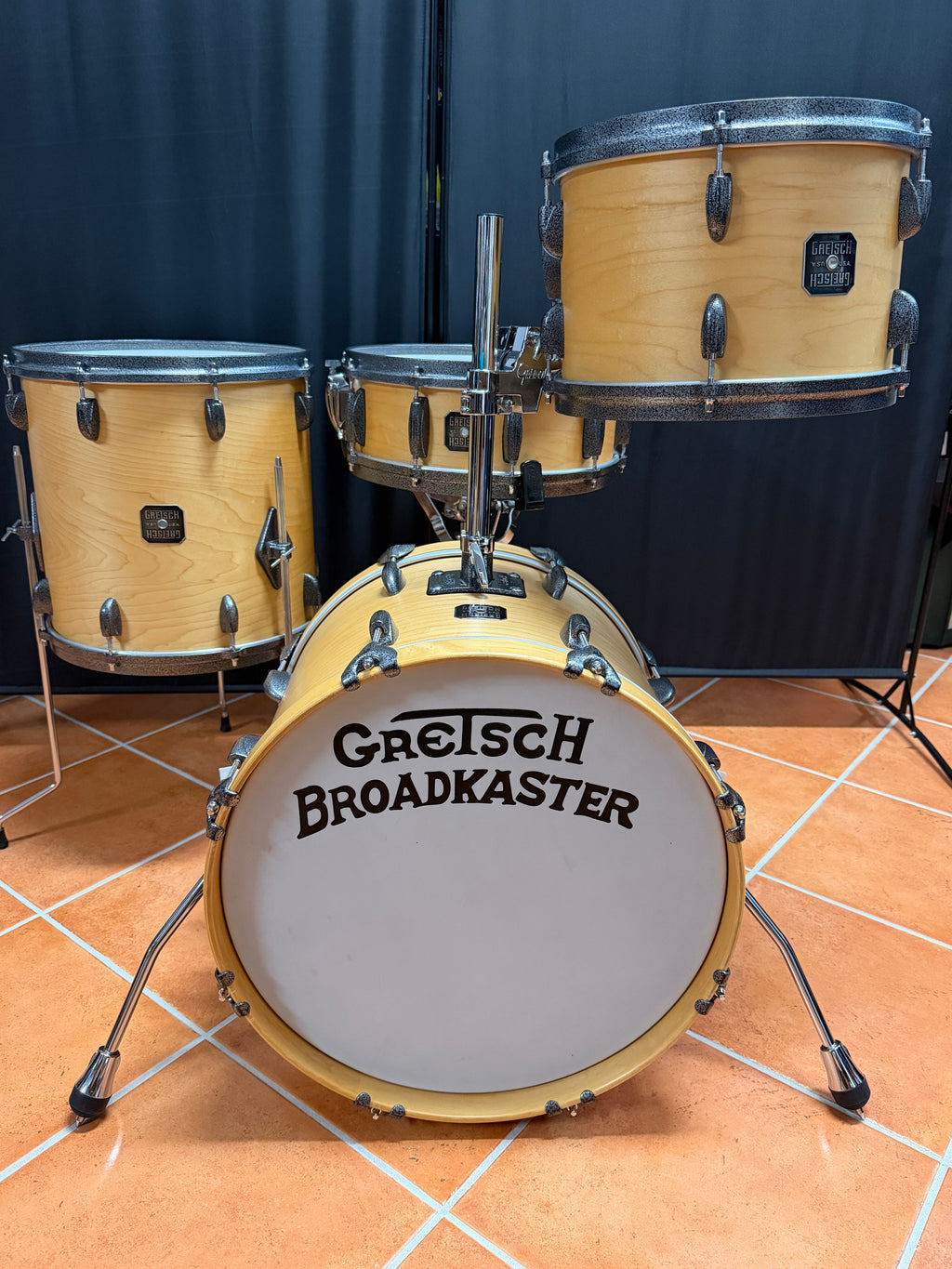 Gretsch Broadkaster BOP Drumset 18"-12"-14" + Snare in Satin Maple from 2000