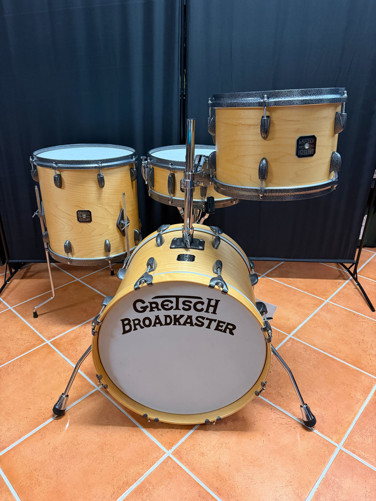 Gretsch Broadkaster BOP Drumset 18"-12"-14" + Snare in Satin Maple from 2000