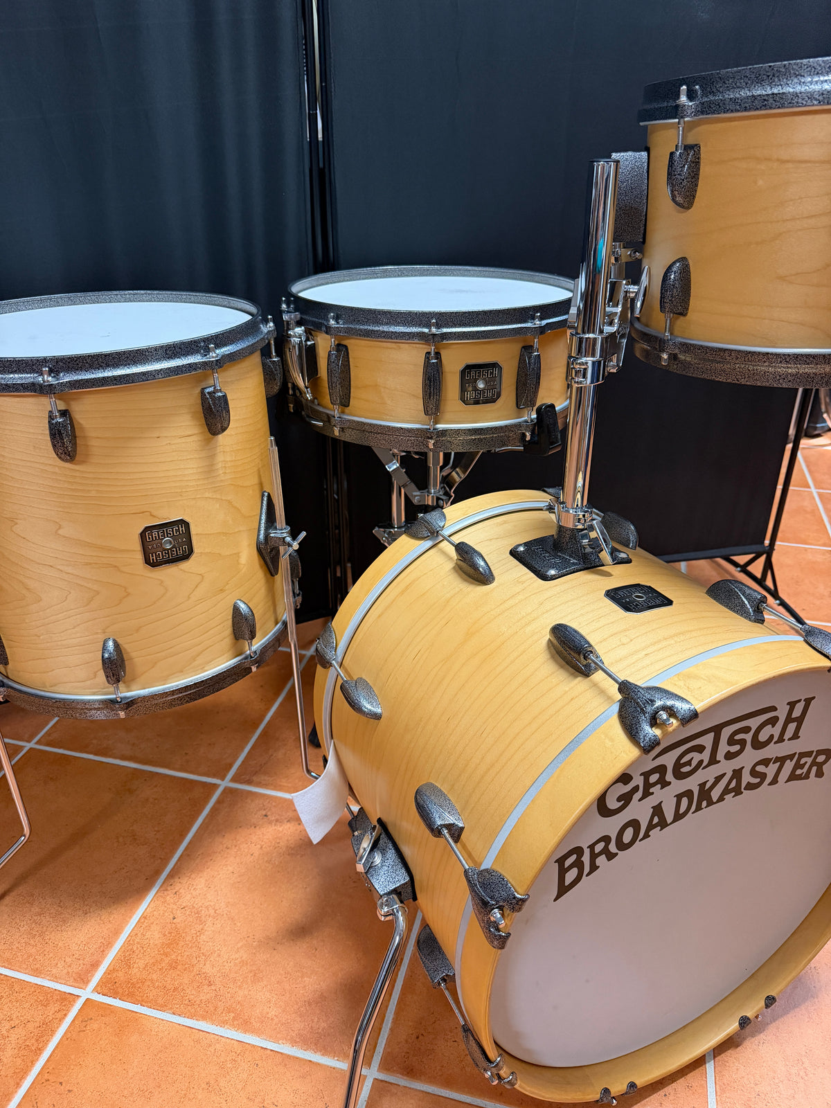 Gretsch Broadkaster BOP Drumset 18"-12"-14" + Snare in Satin Maple from 2000