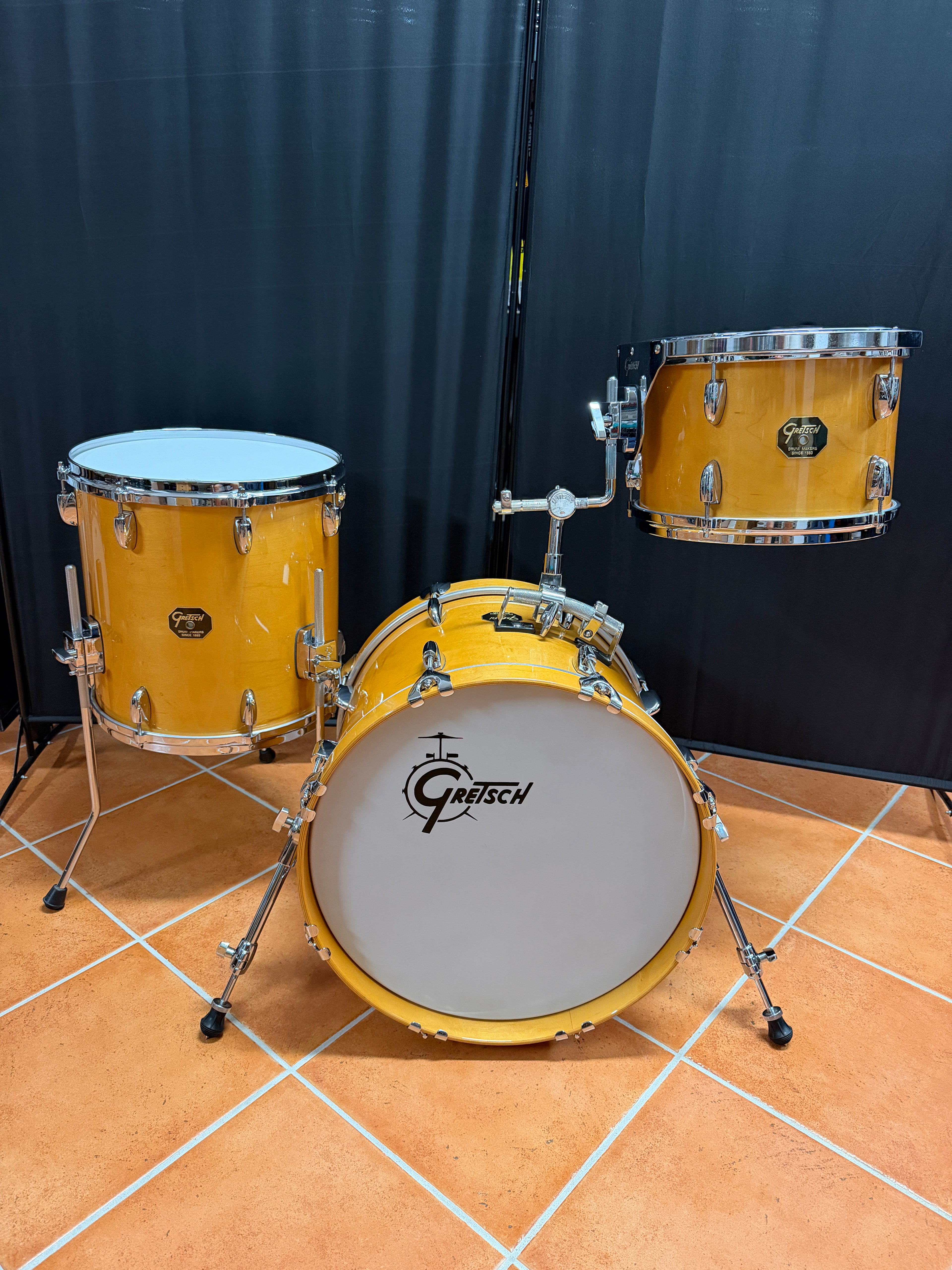 Gretsch USA Custom BOP drumkit 18"-12"-14" in Satin Sun Amber