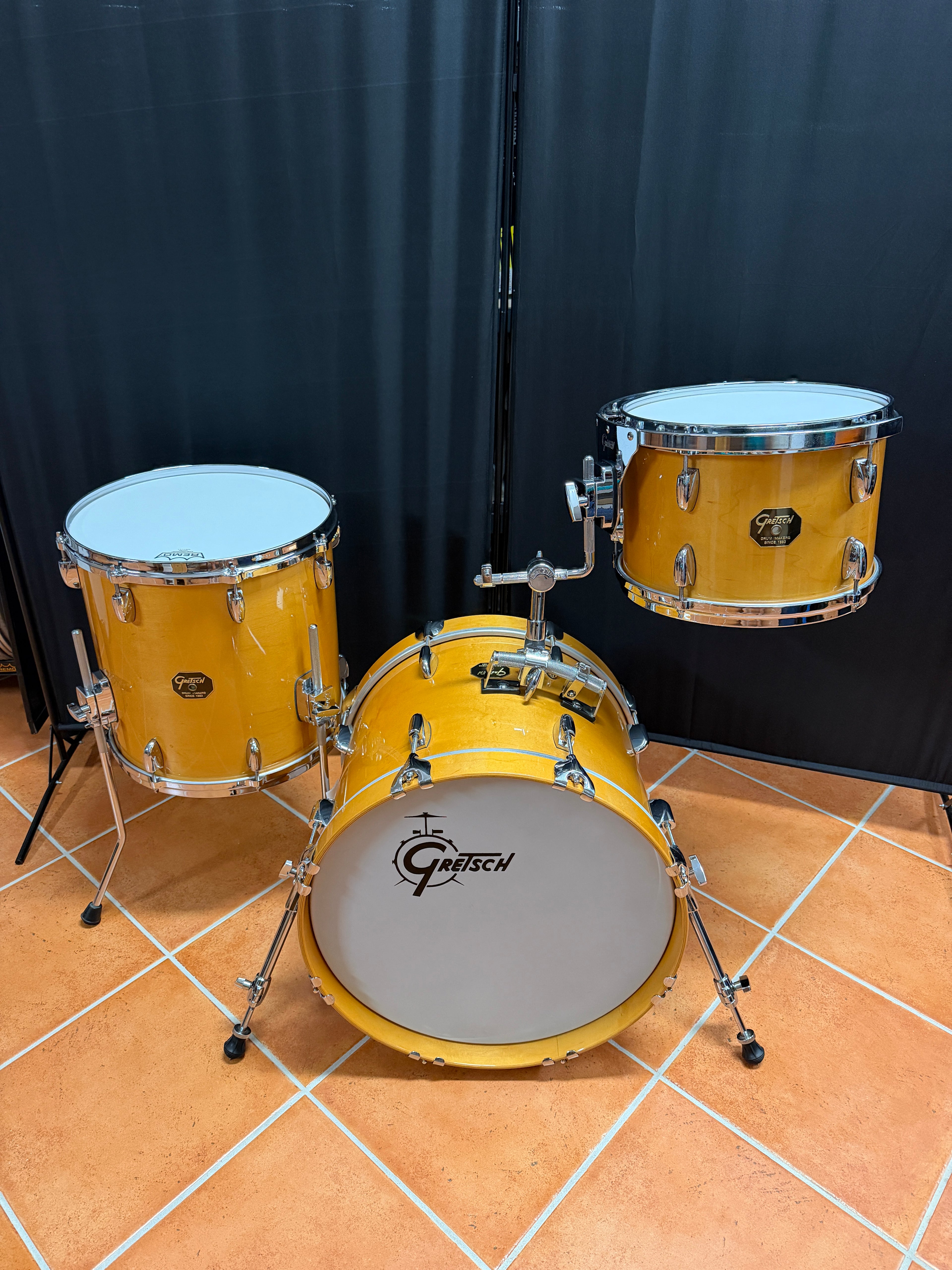 Gretsch USA Custom BOP drumkit 18"-12"-14" in Satin Sun Amber