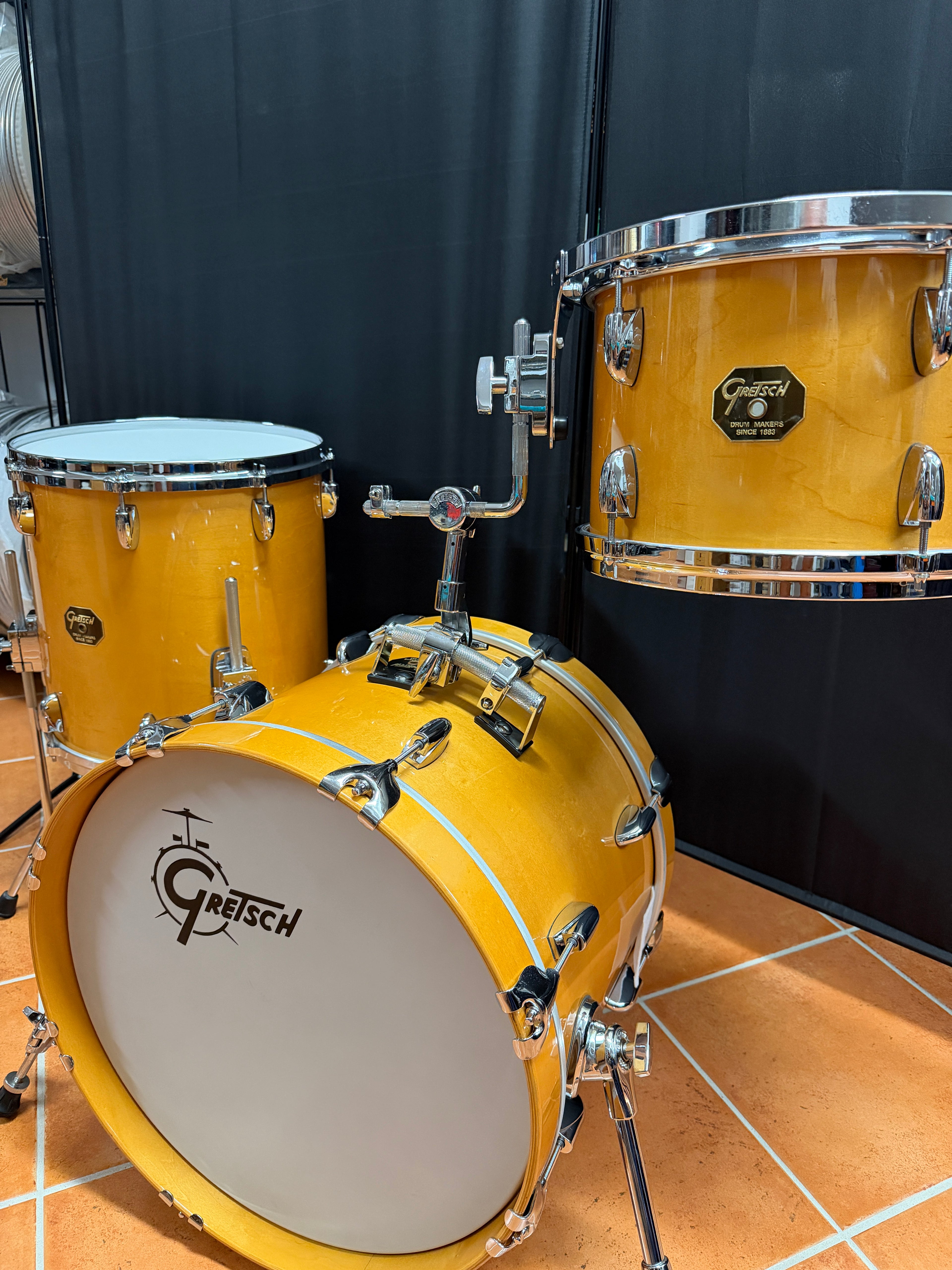Gretsch USA Custom BOP drumkit 18"-12"-14" in Satin Sun Amber