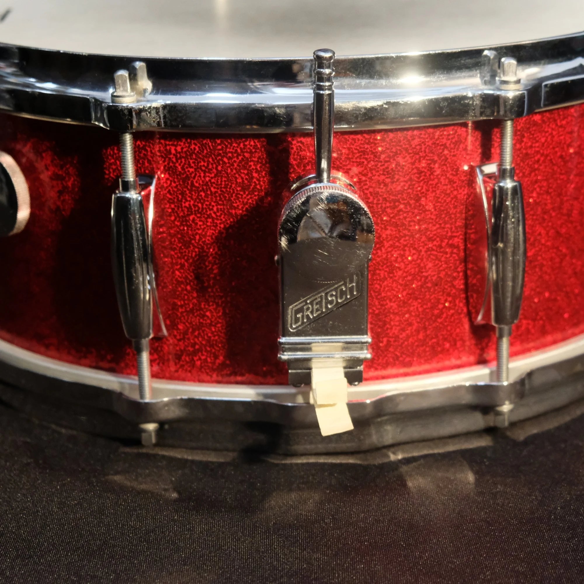 1960's Gretsch Round Badge Name Band 14" x 5,5" snare drum in Red Sparkle