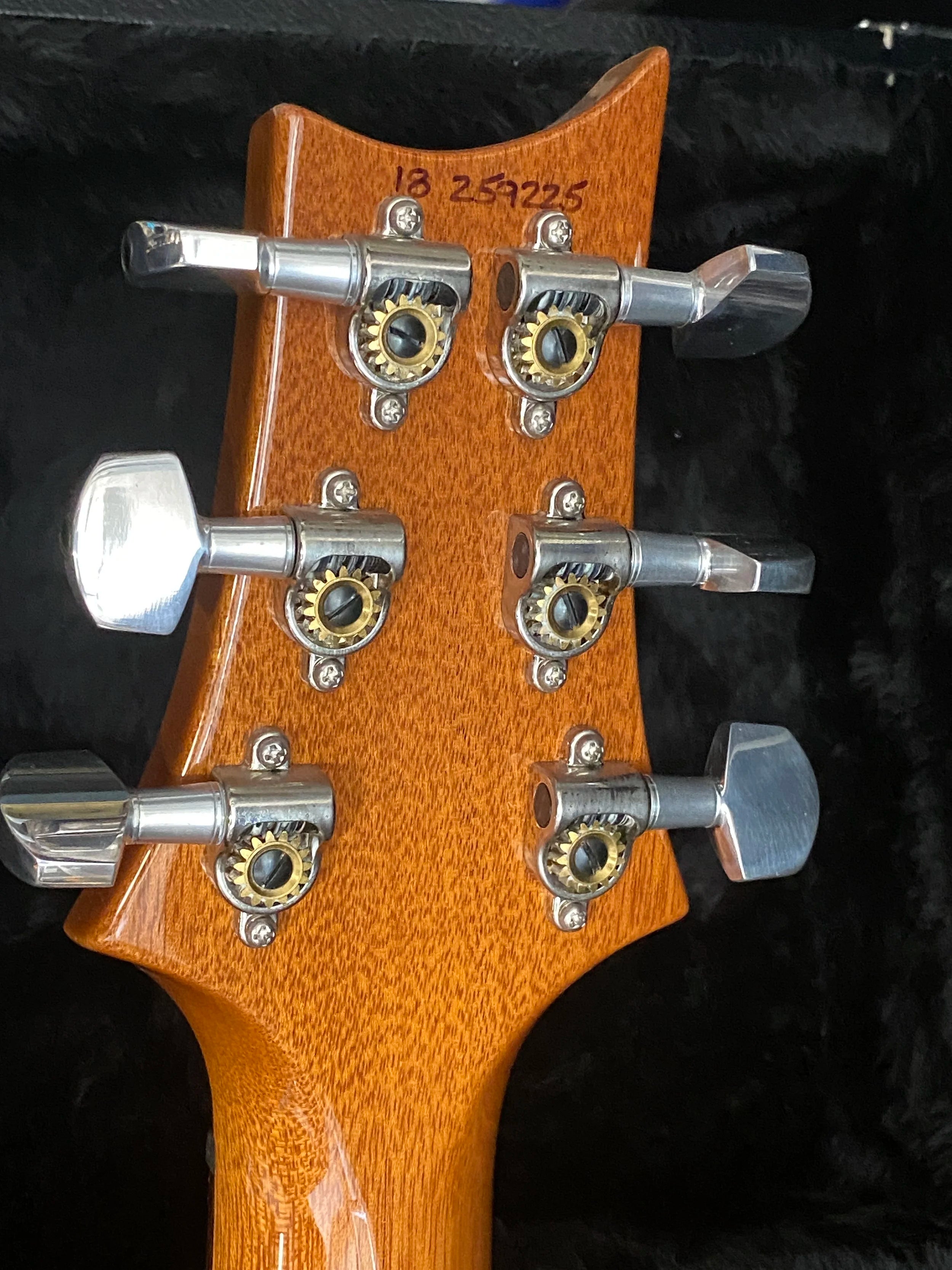 PRS Paul Reed Smith Custom 22 Piezo Violet electric guitar