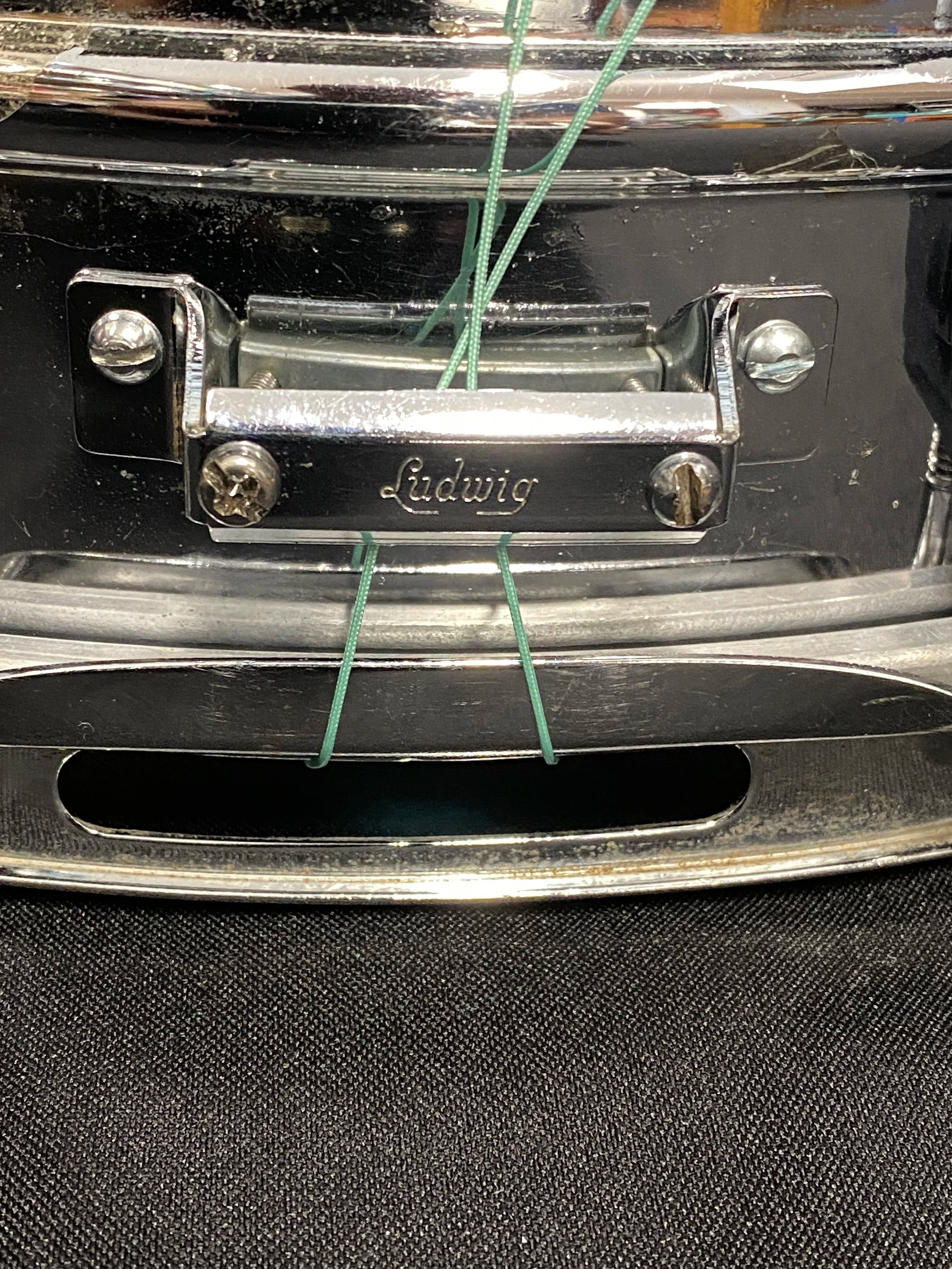 1970 Ludwig LM400 Supraphonic 14" x 5" snare drum