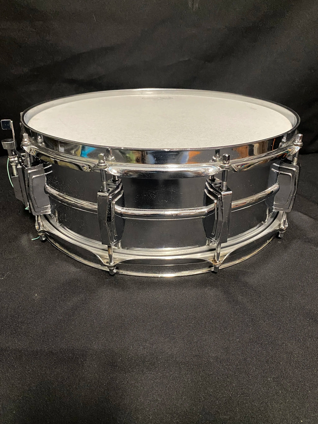 1970 Ludwig LM400 Supraphonic 14" x 5" snare drum