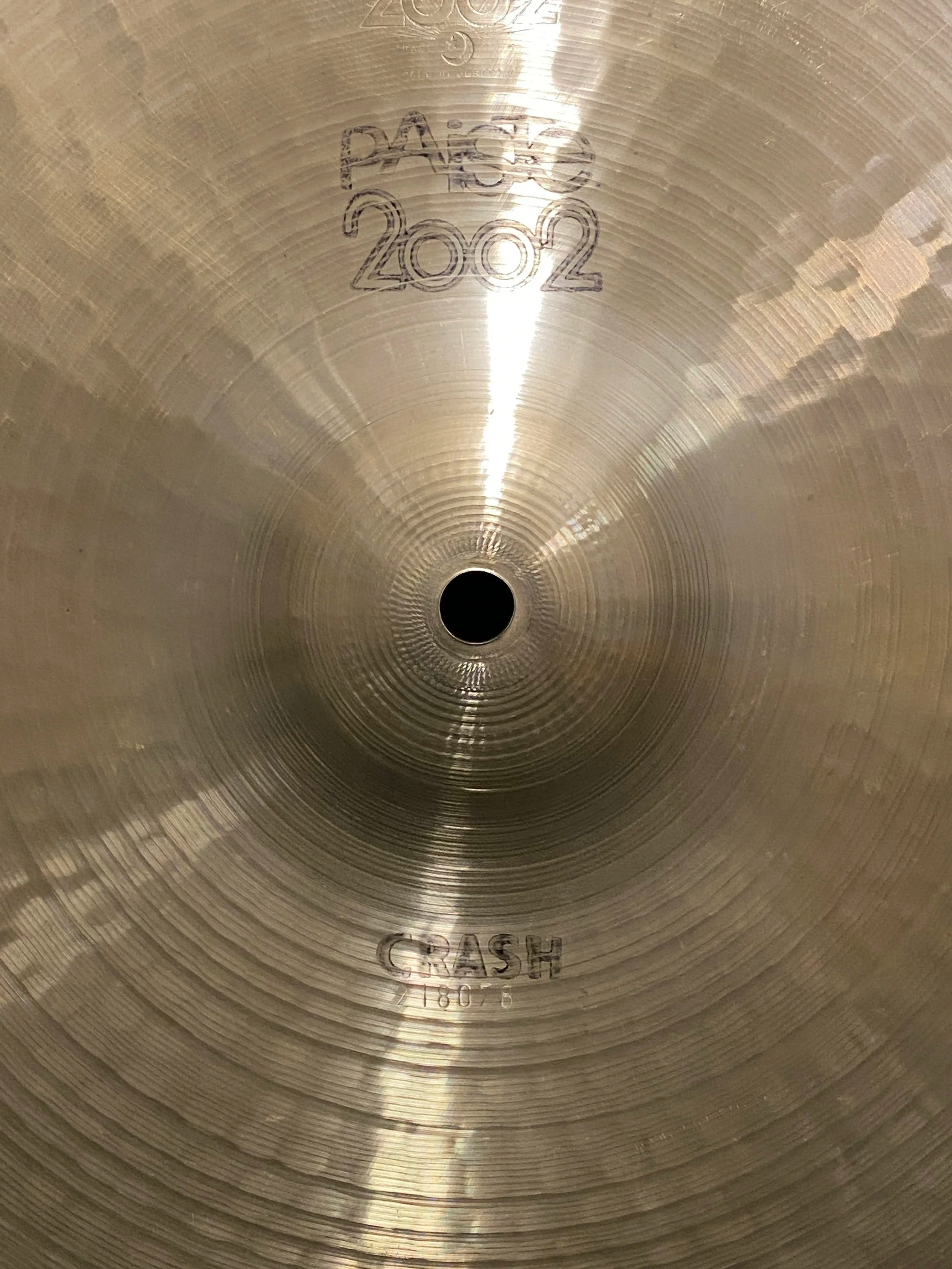17" Paiste 2002 Crash 1282 grams black logo from 1972