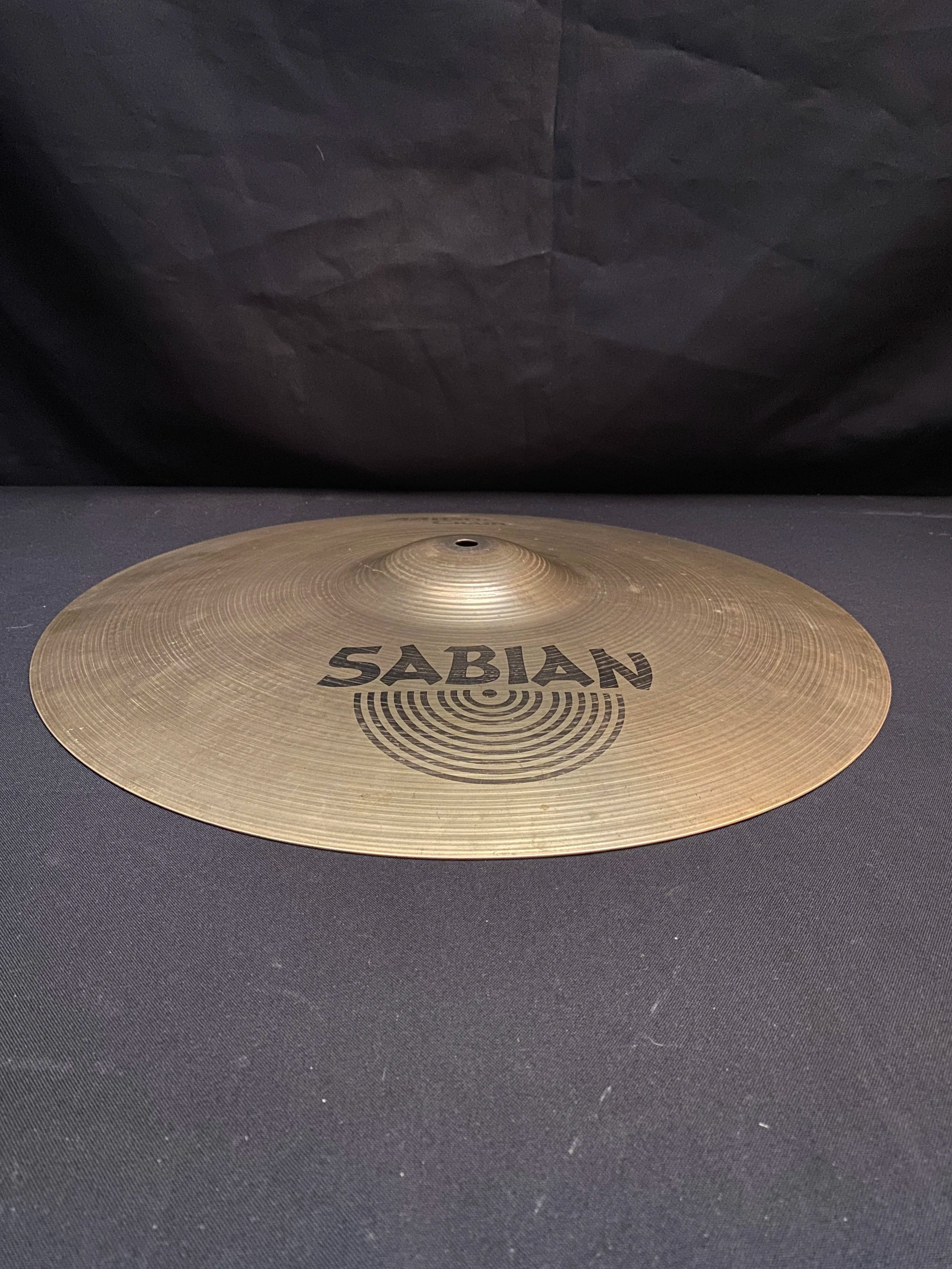 18" Sabian AA Rock Crash 1930 grams
