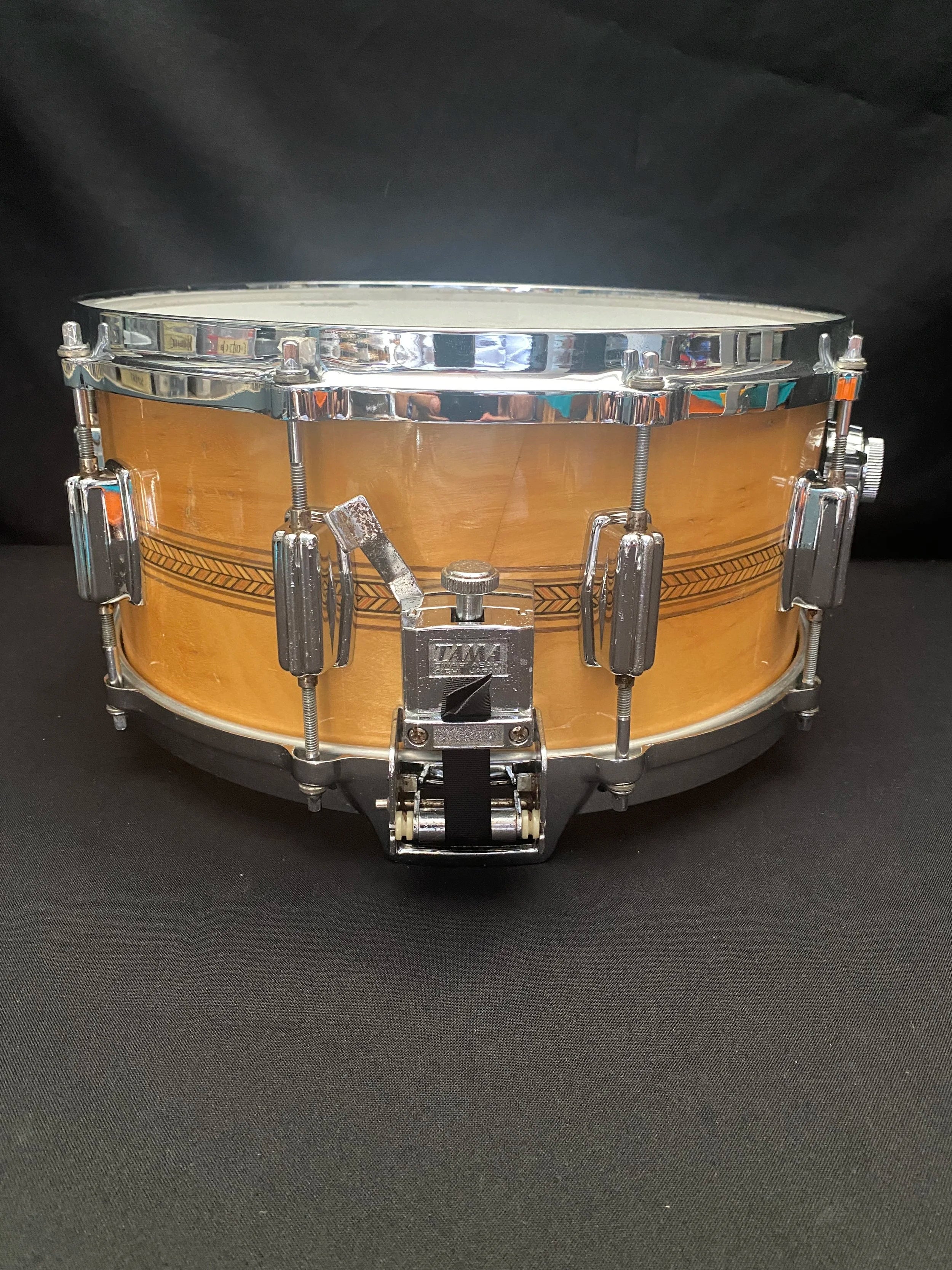 1980's Tama Superstar Mastercraft AW-456 Birch Artwood 14" x 6,5" Snare Drum​ with Roller-Action Strainer.