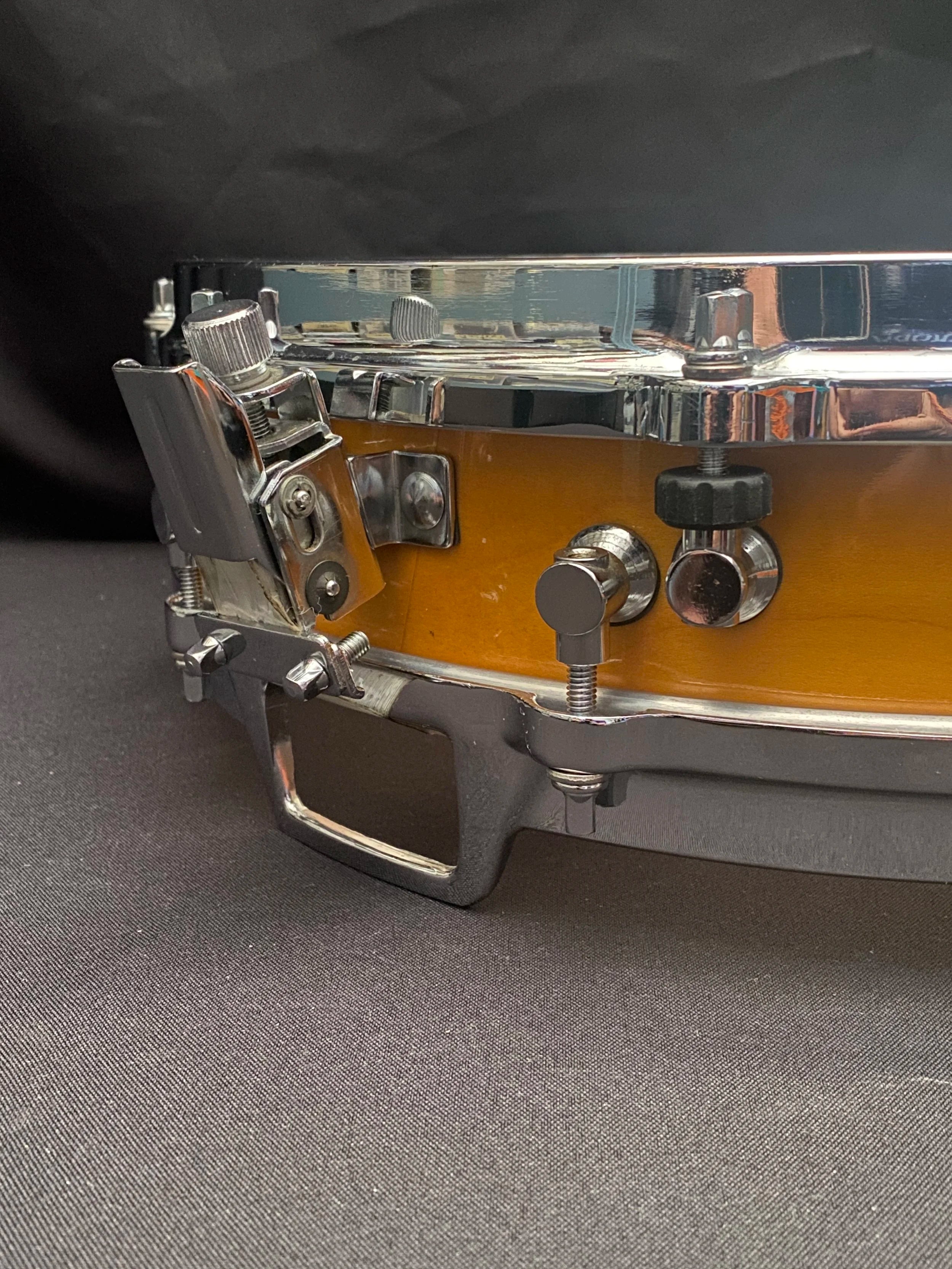 14" x 3,25" Tama AW523 Bird’s Eye Maple Amber Lacquer snare drum from 1989