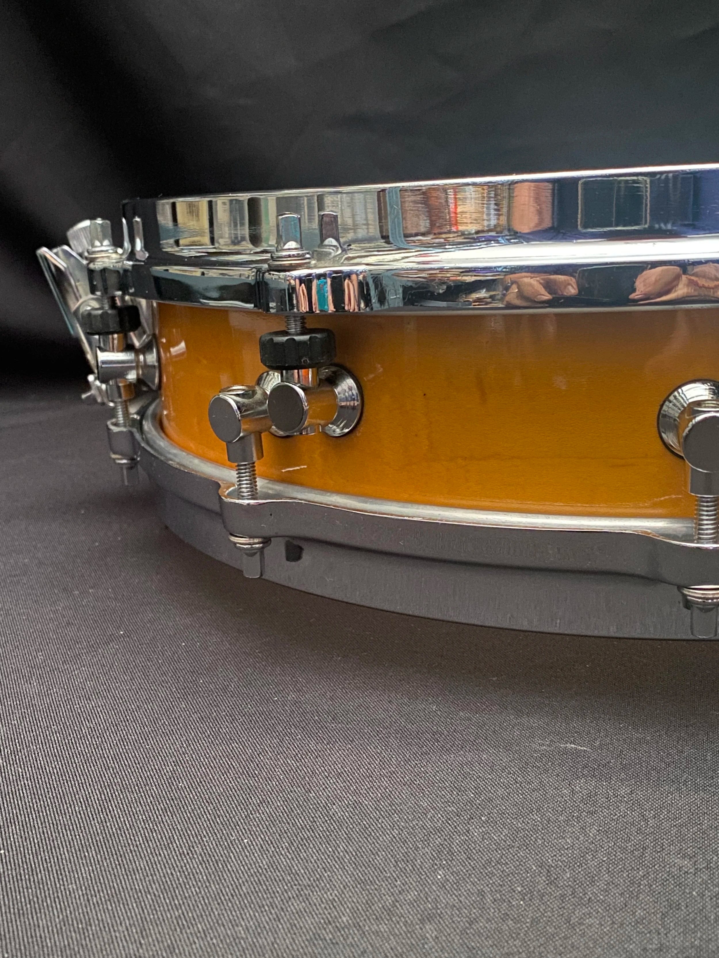 14" x 3,25" Tama AW523 Bird’s Eye Maple Amber Lacquer snare drum from 1989