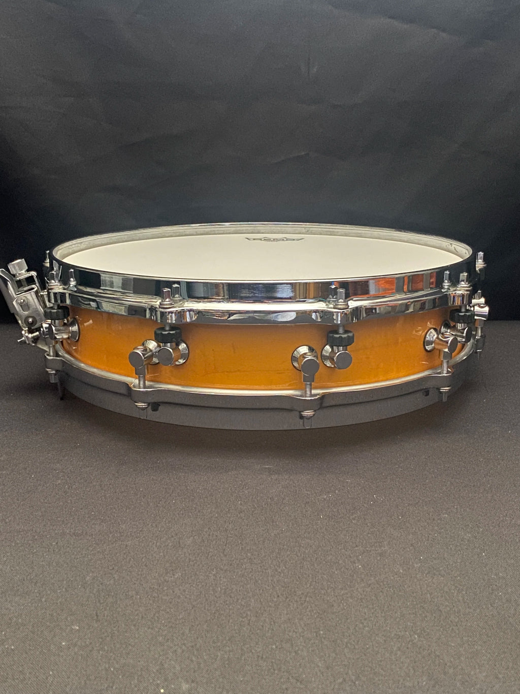 14" x 3,25" Tama AW523 Bird’s Eye Maple Amber Lacquer snare drum from 1989