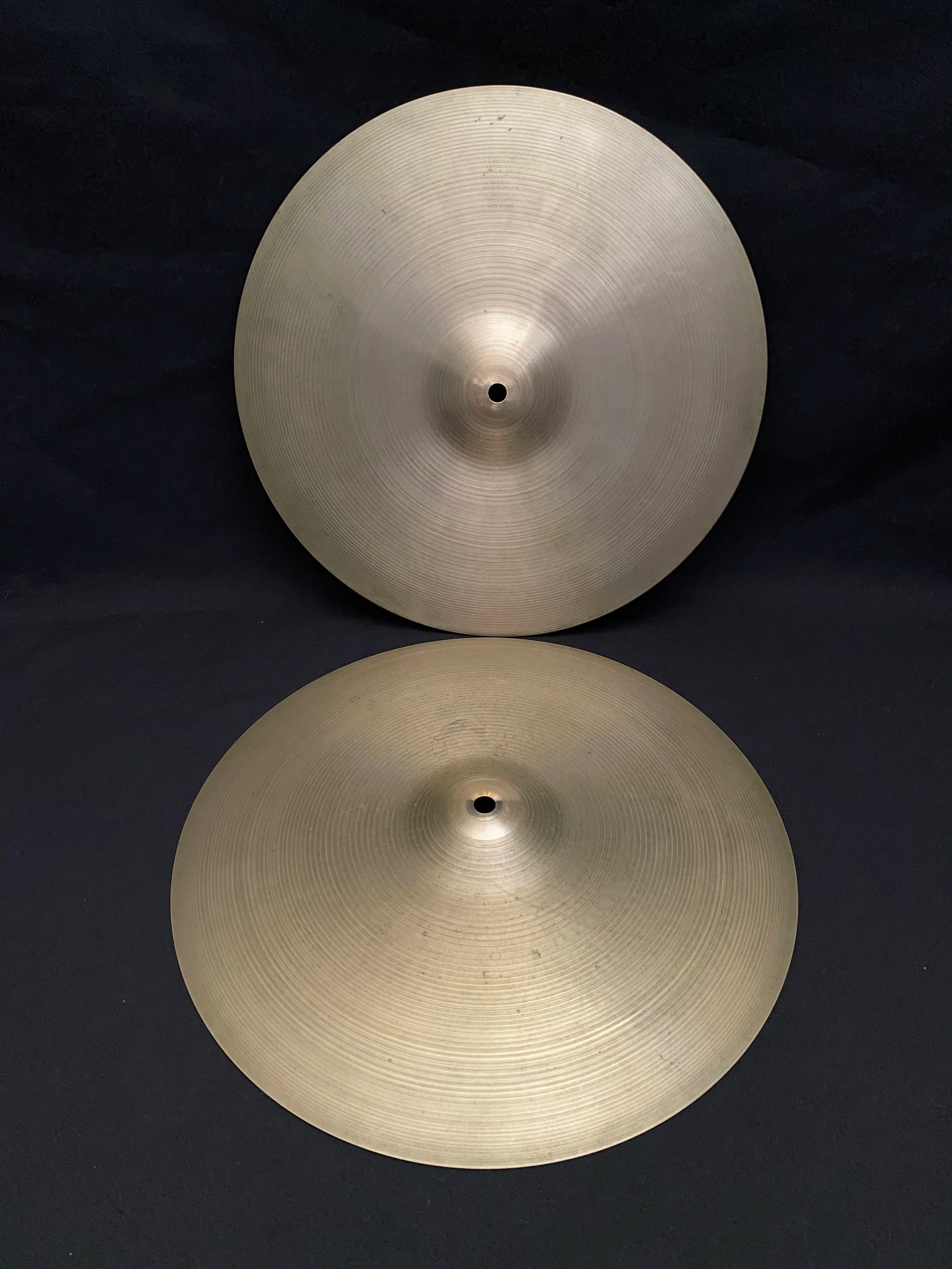 15" Zildjian Avedis Hi-Hat hollow logo from 1970's 1595-976 grams