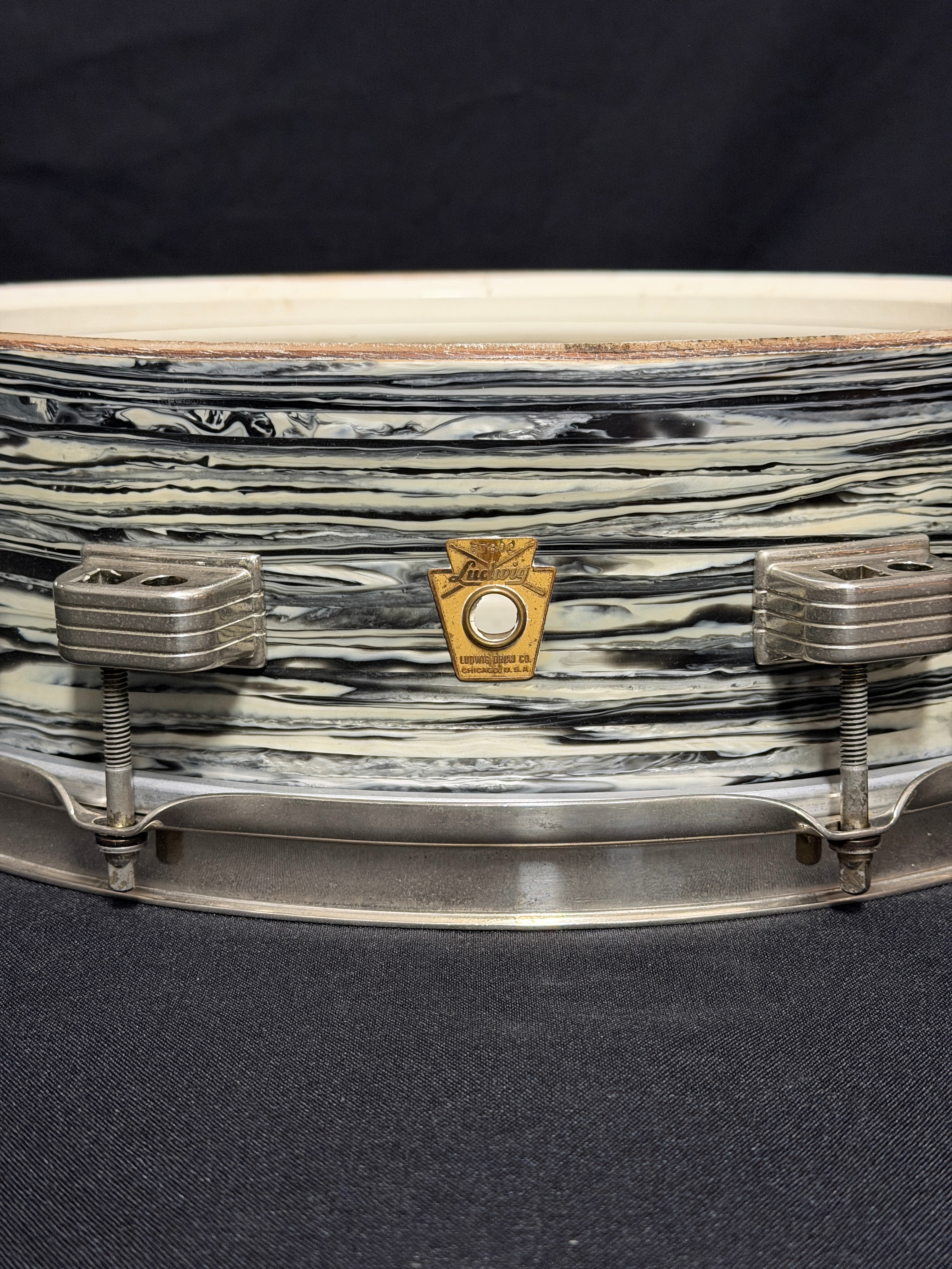 1964 Ludwig Downbeat 14"x 4" snare drum Black Oyster Pearl