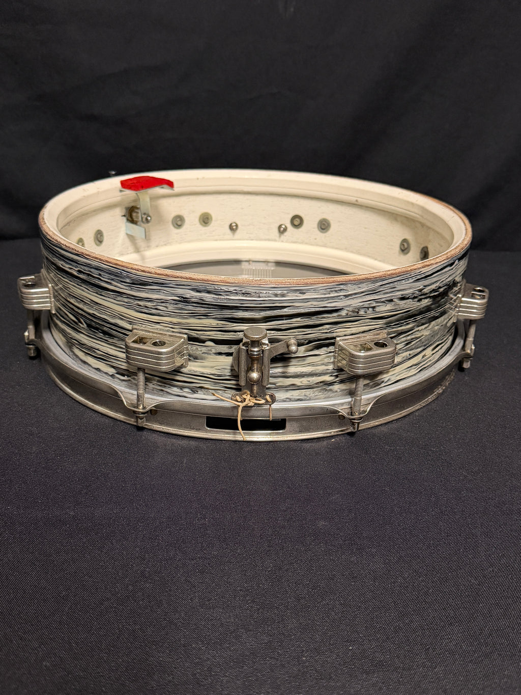1964 Ludwig Downbeat 14"x 4" snare drum Black Oyster Pearl