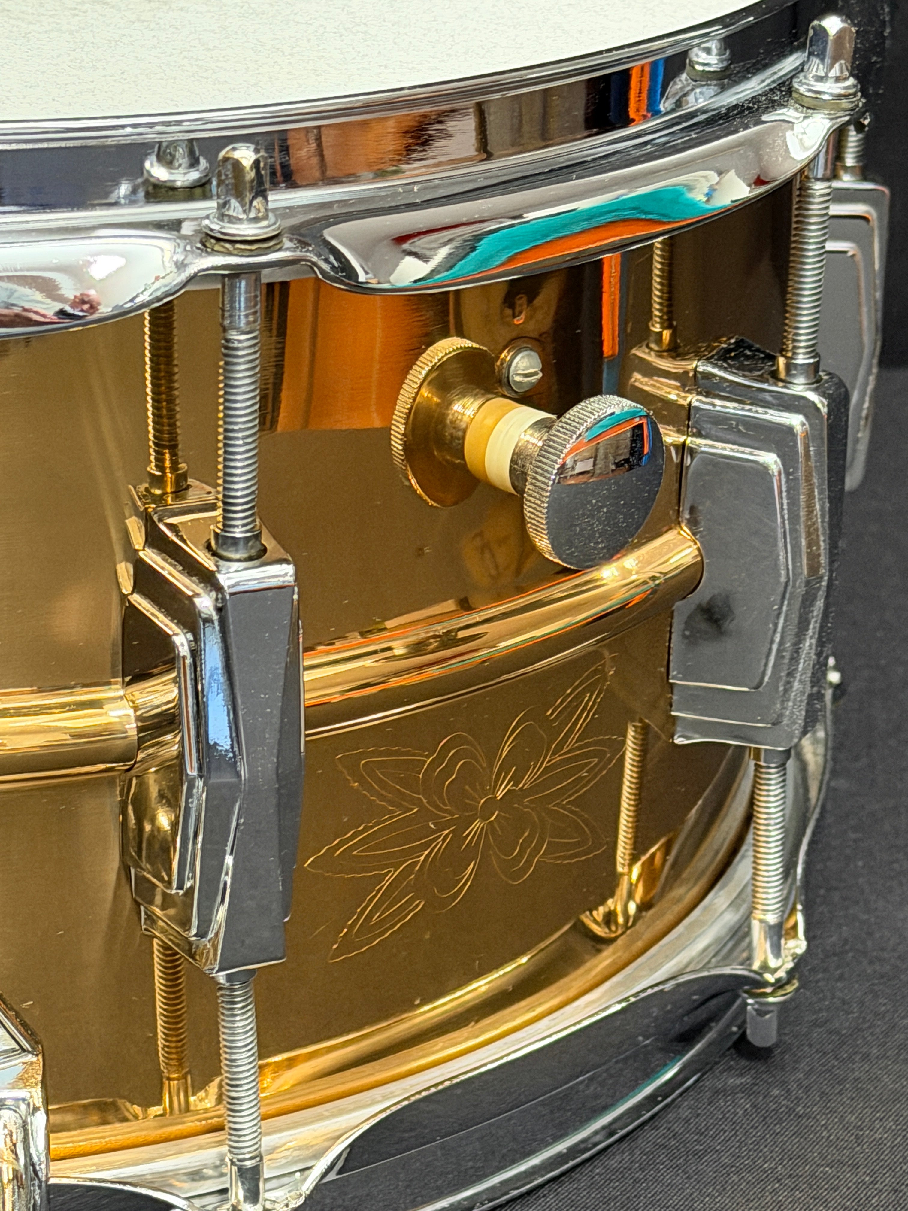 Ludwig 75th. Anniversary 14" x 6,5" Bronze snare drum Super Sensitive from 1984