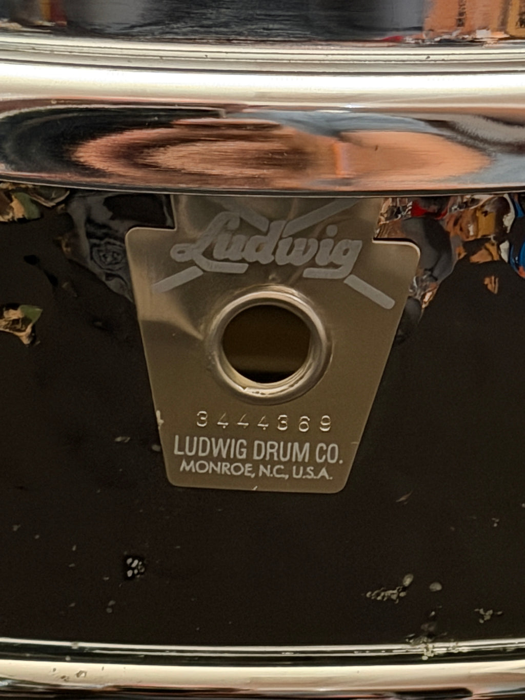 Ludwig LB417KT 14” x 6,5” Black Beauty Hammered snare drum
